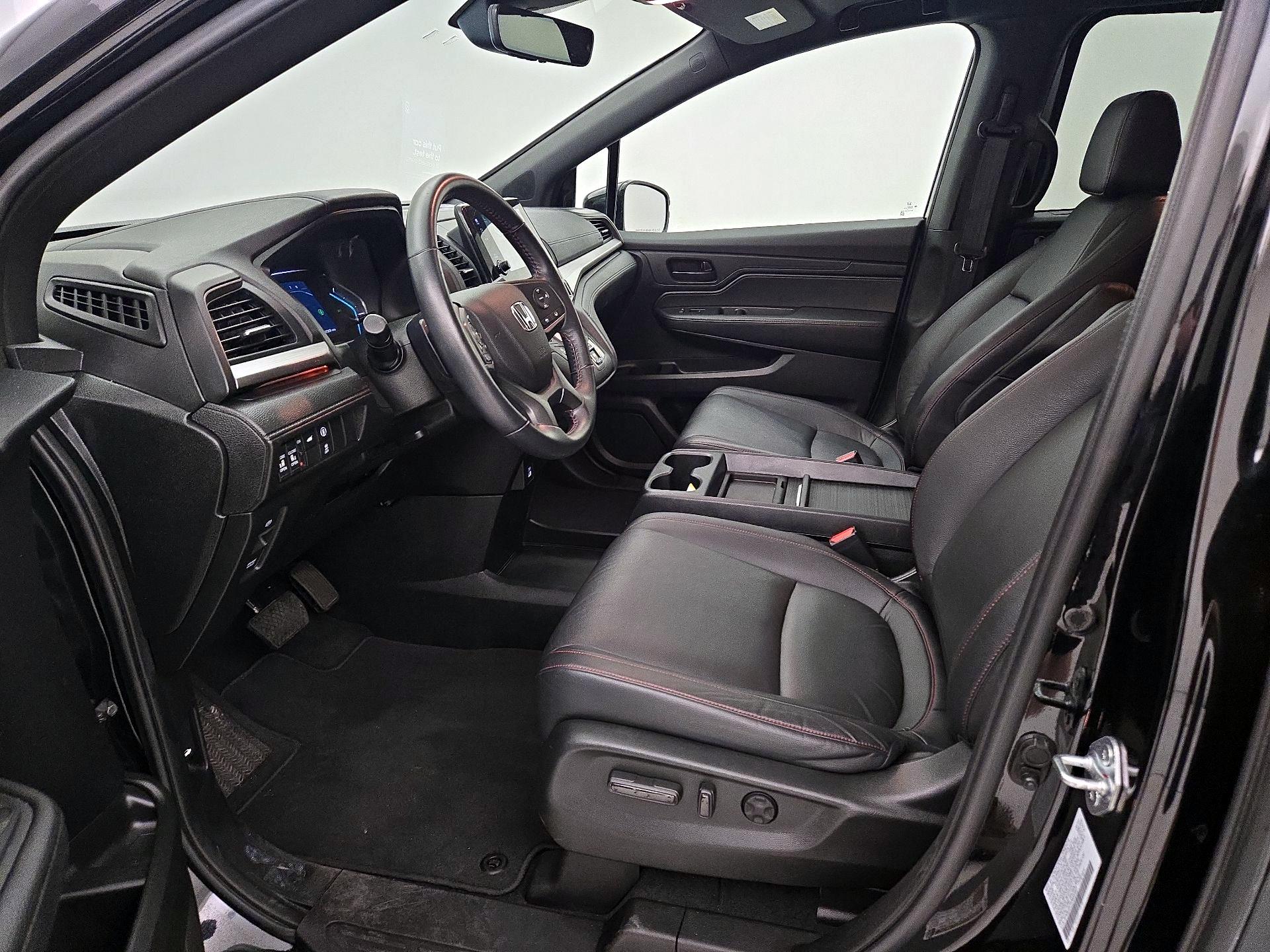 Thumbnail: 2023 Honda Odyssey - 11