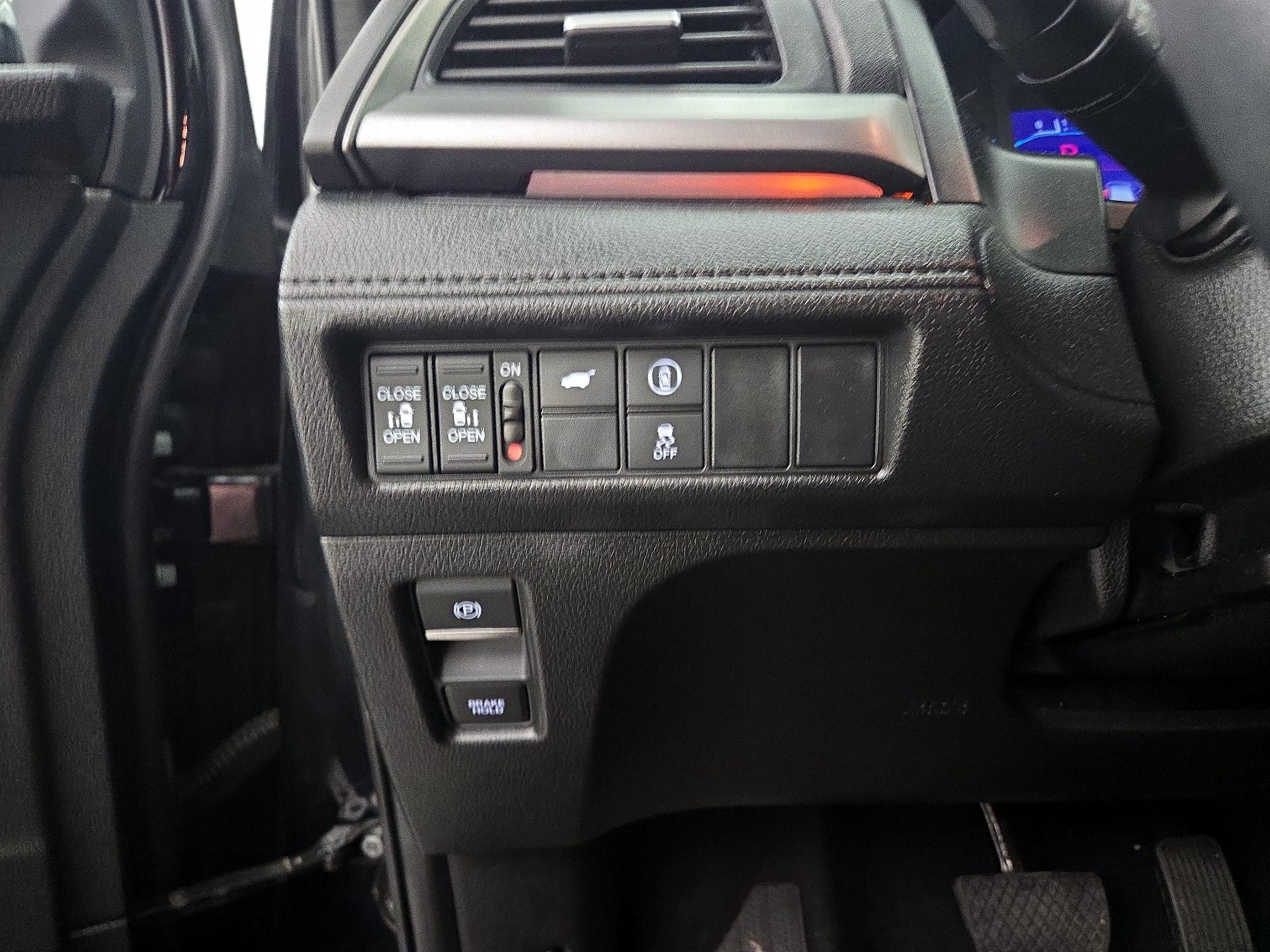 Thumbnail: 2023 Honda Odyssey - 13