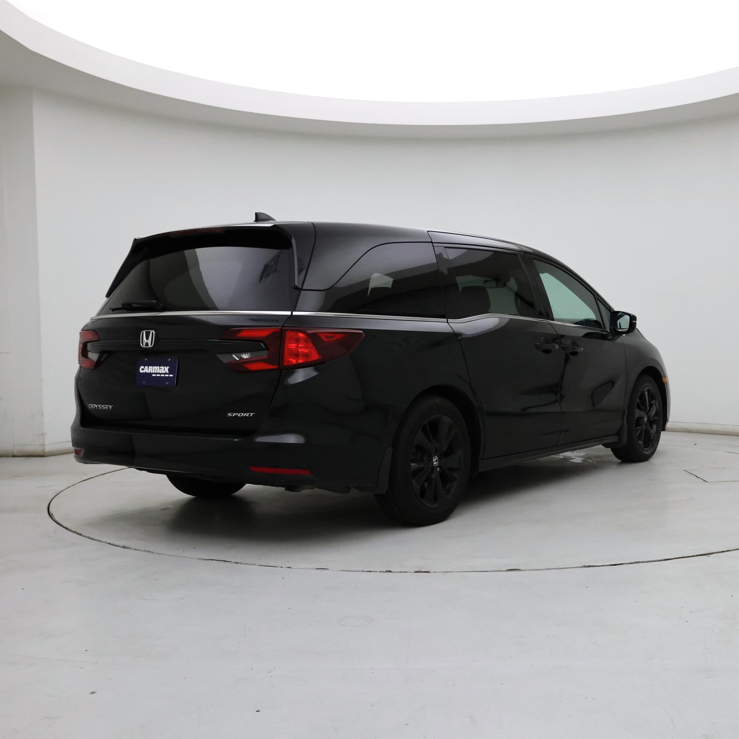 Thumbnail: 2023 Honda Odyssey - 8