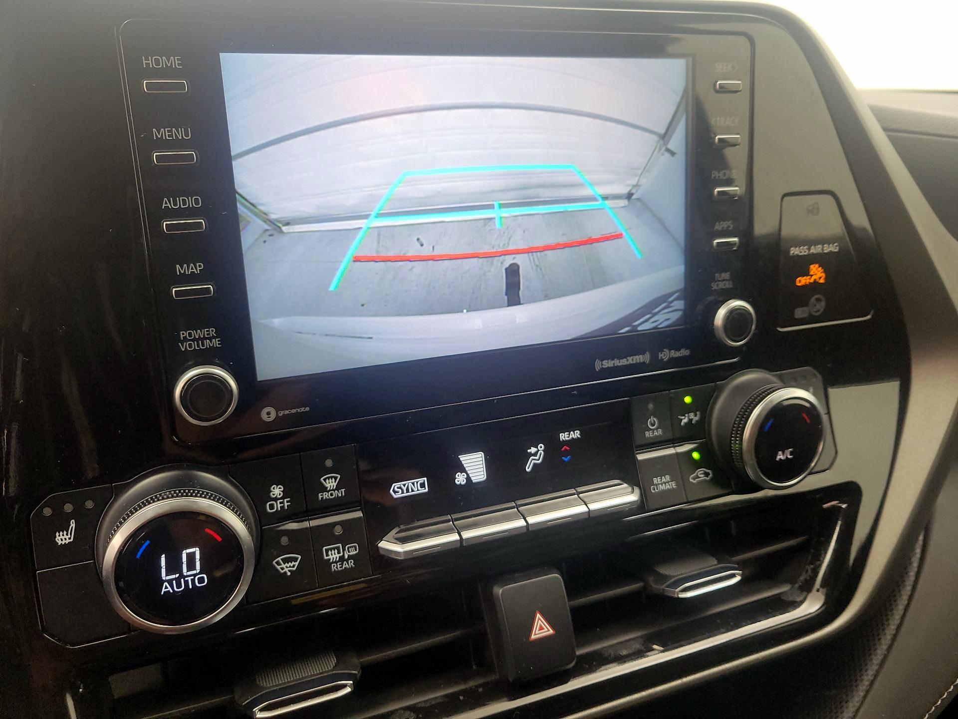 Thumbnail: 2021 Toyota Highlander - 14