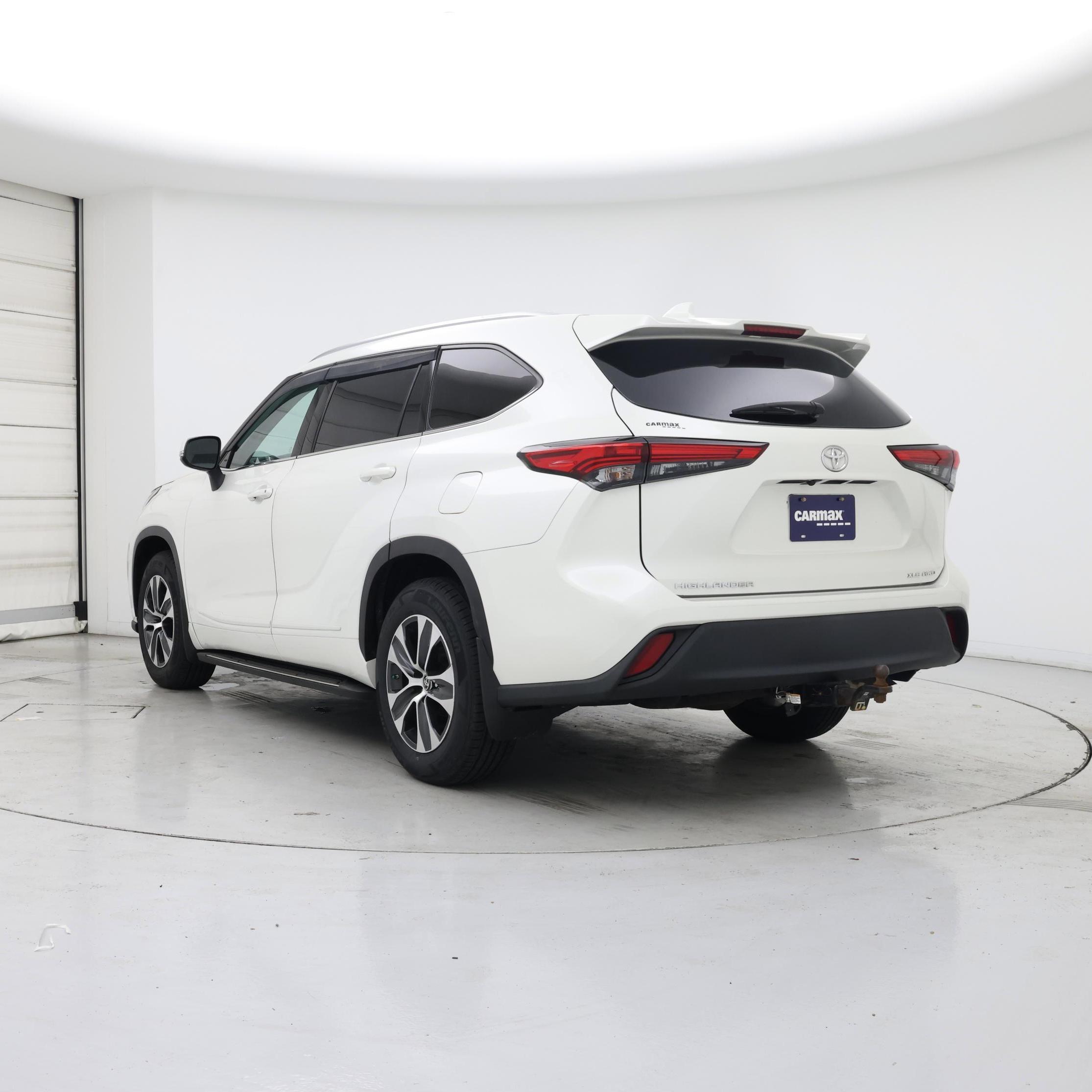 Thumbnail: 2021 Toyota Highlander - 2