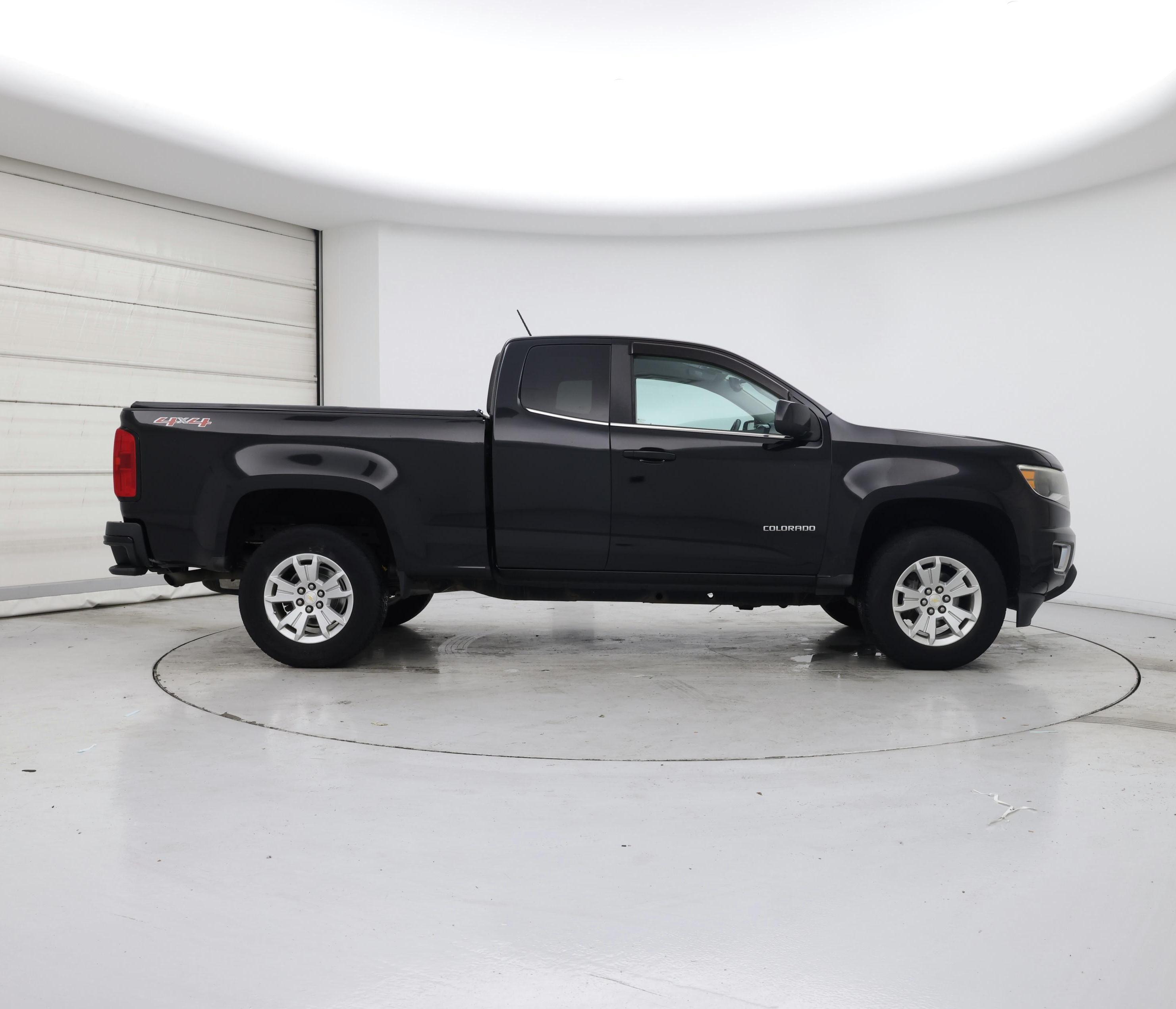 Thumbnail: 2017 Chevrolet Colorado - 7