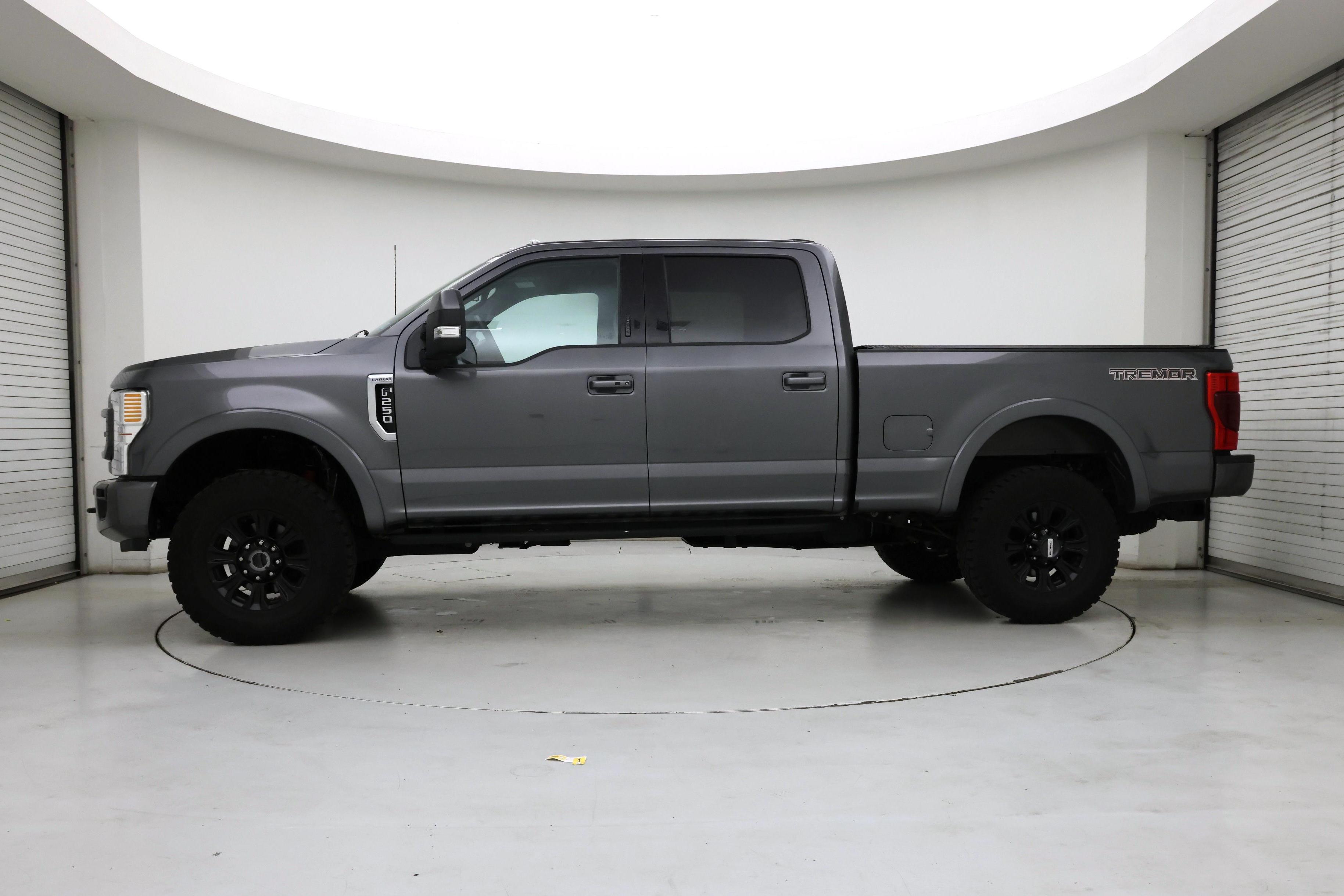 Thumbnail: 2022 Ford F-250 - 3