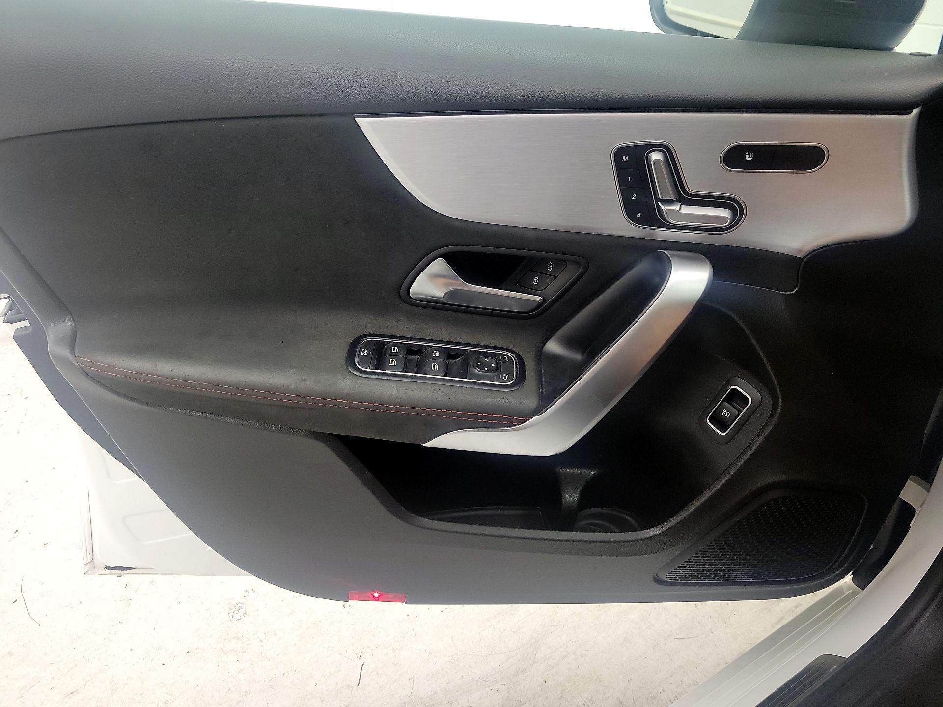 Thumbnail: 2019 Mercedes-Benz A-Class - 12