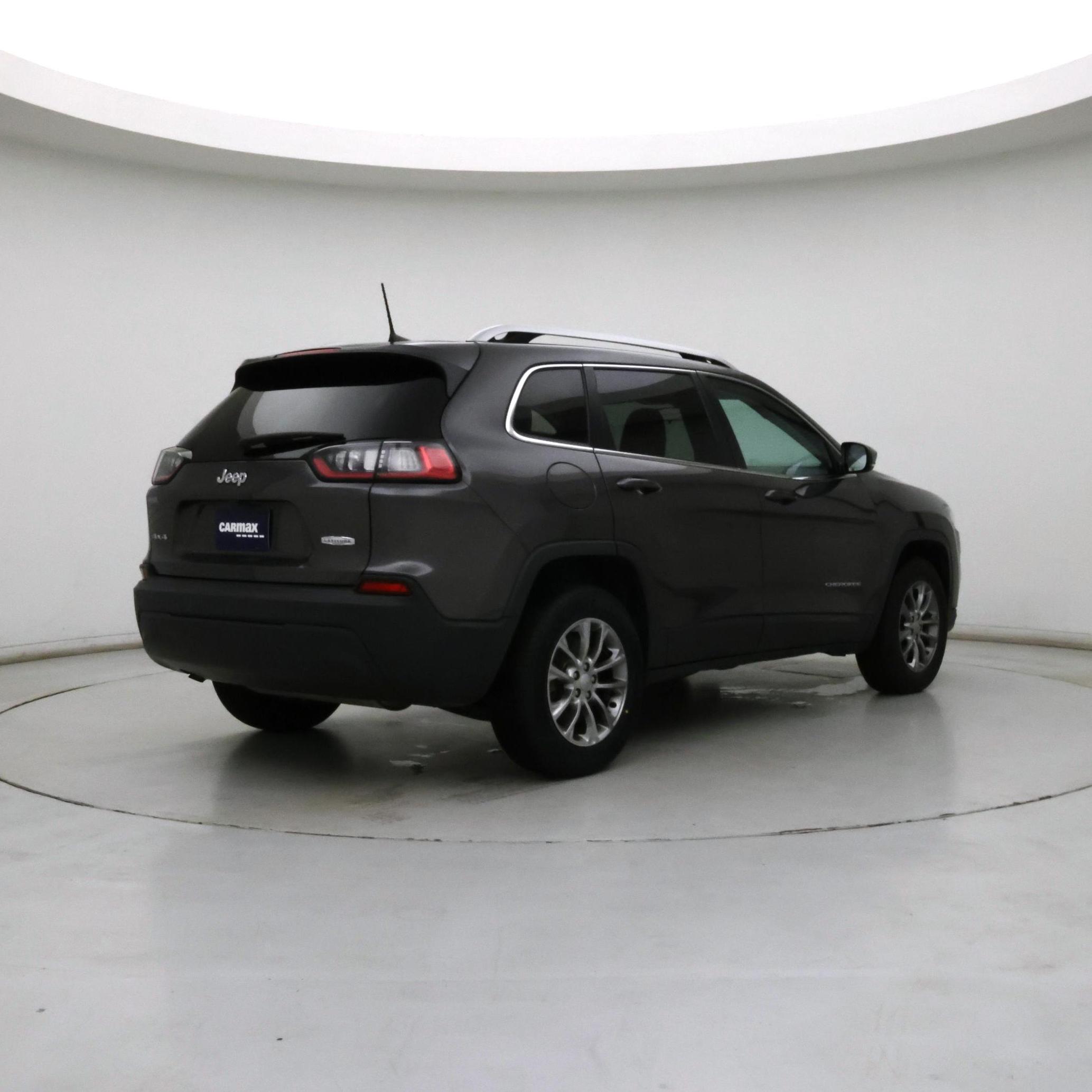 Thumbnail: 2019 Jeep Cherokee - 8