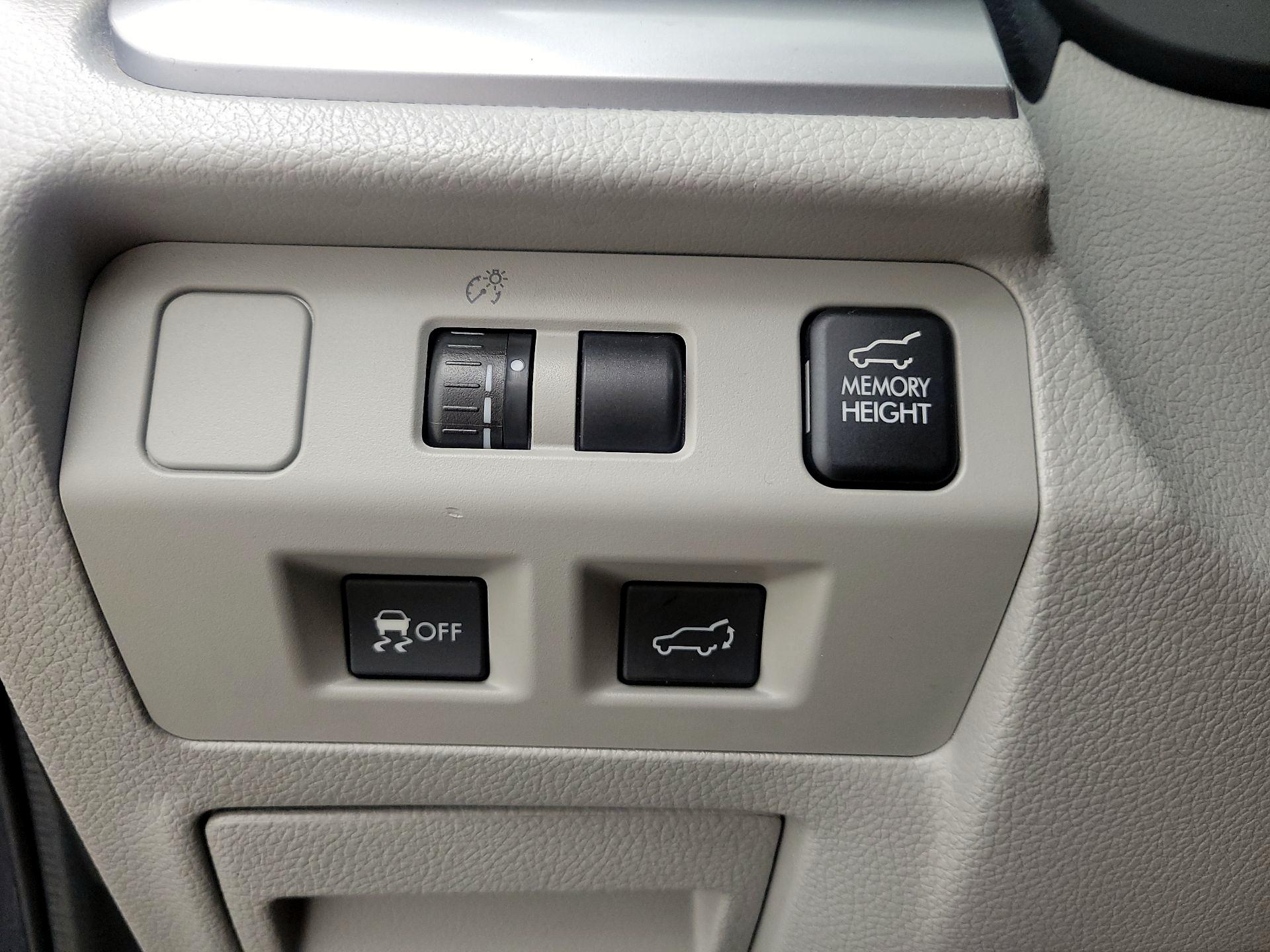 Thumbnail: 2014 Subaru Forester - 13