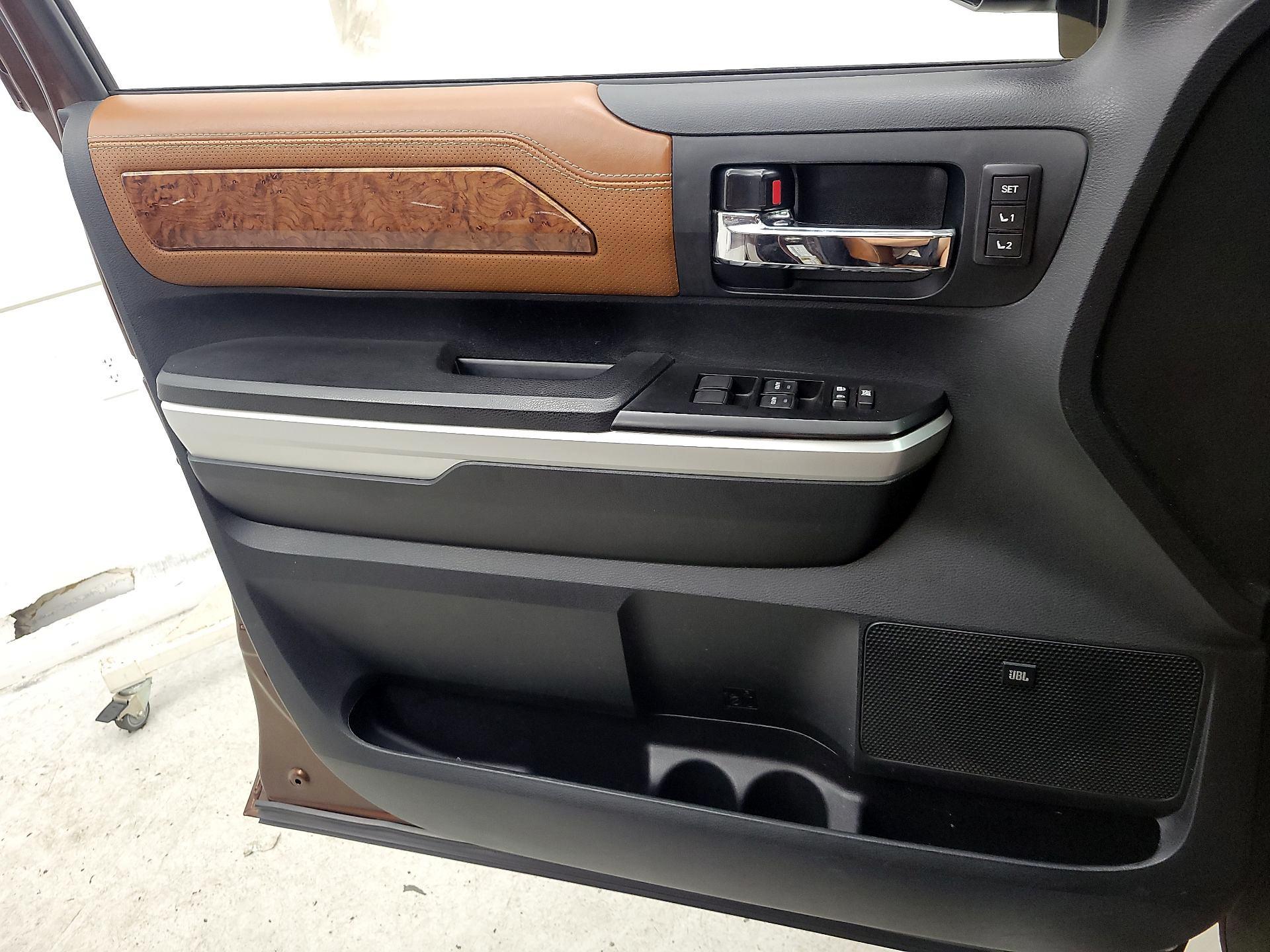 Thumbnail: 2016 Toyota Tundra - 12