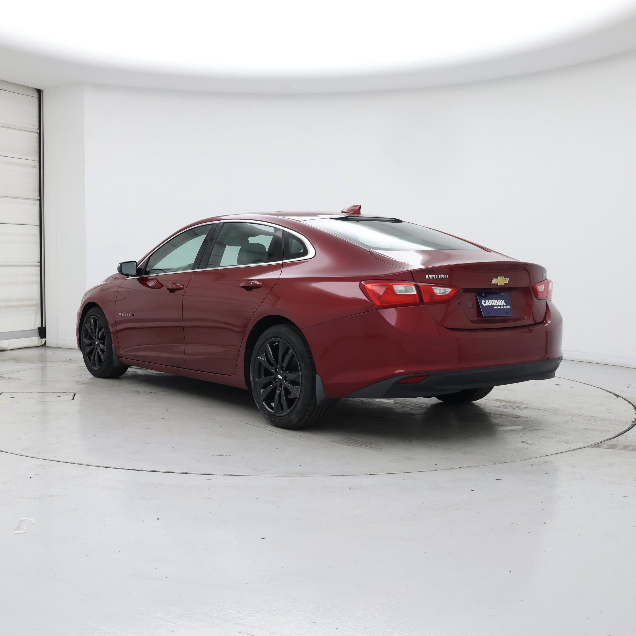 Thumbnail: 2018 Chevrolet Malibu - 2