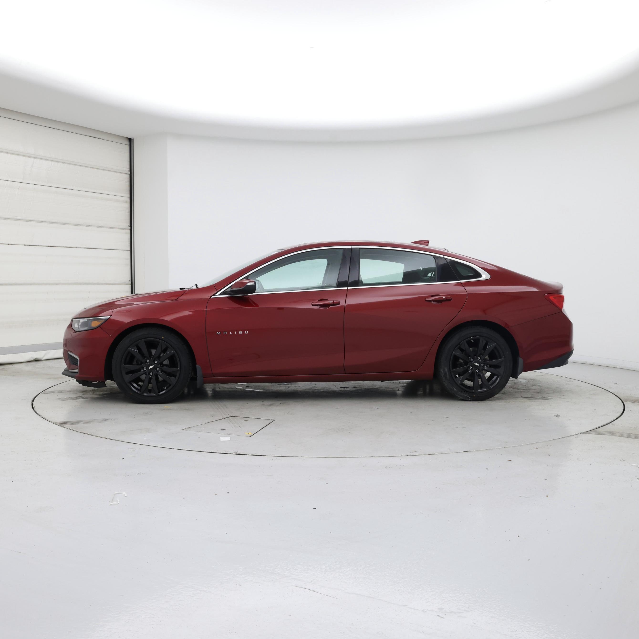Thumbnail: 2018 Chevrolet Malibu - 3