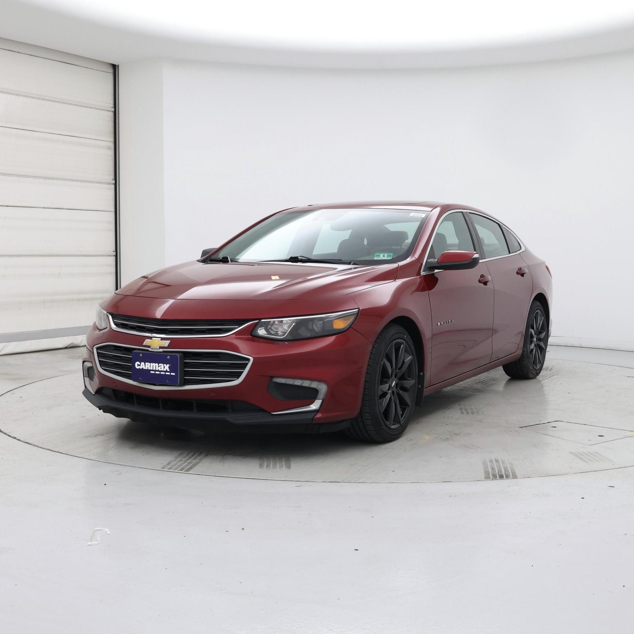 Thumbnail: 2018 Chevrolet Malibu - 4