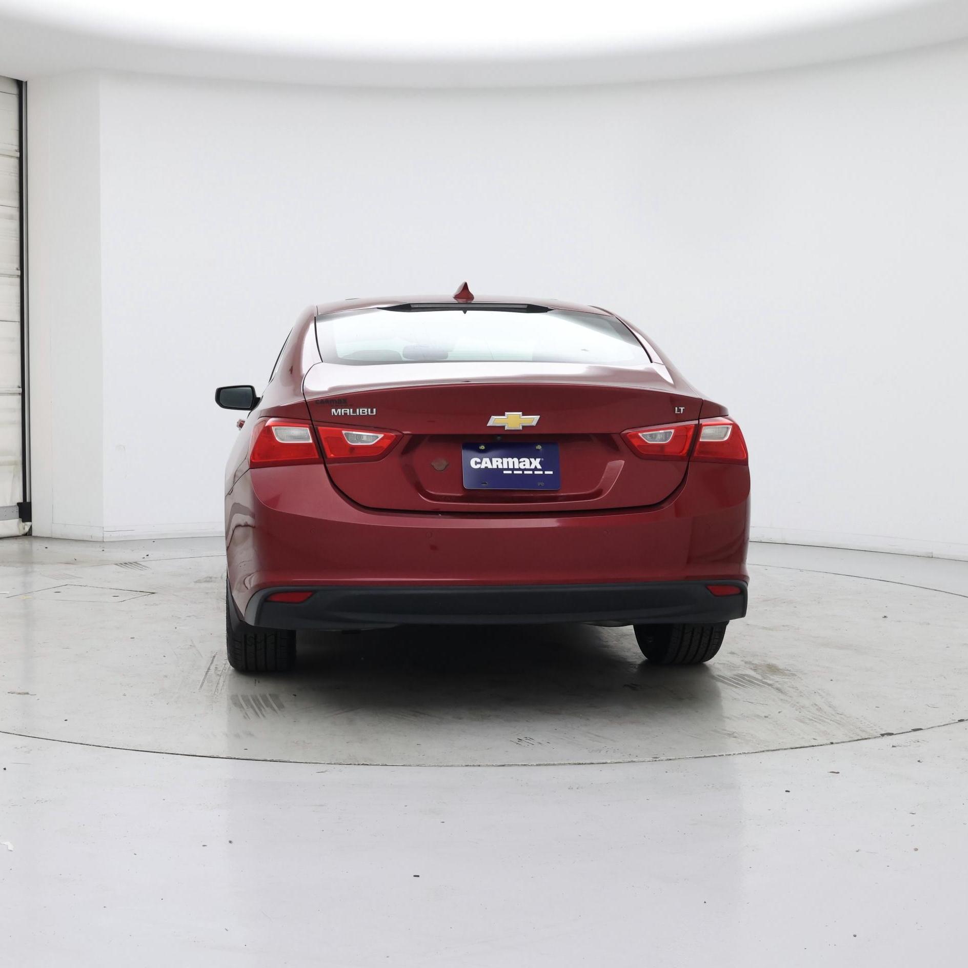 Thumbnail: 2018 Chevrolet Malibu - 6