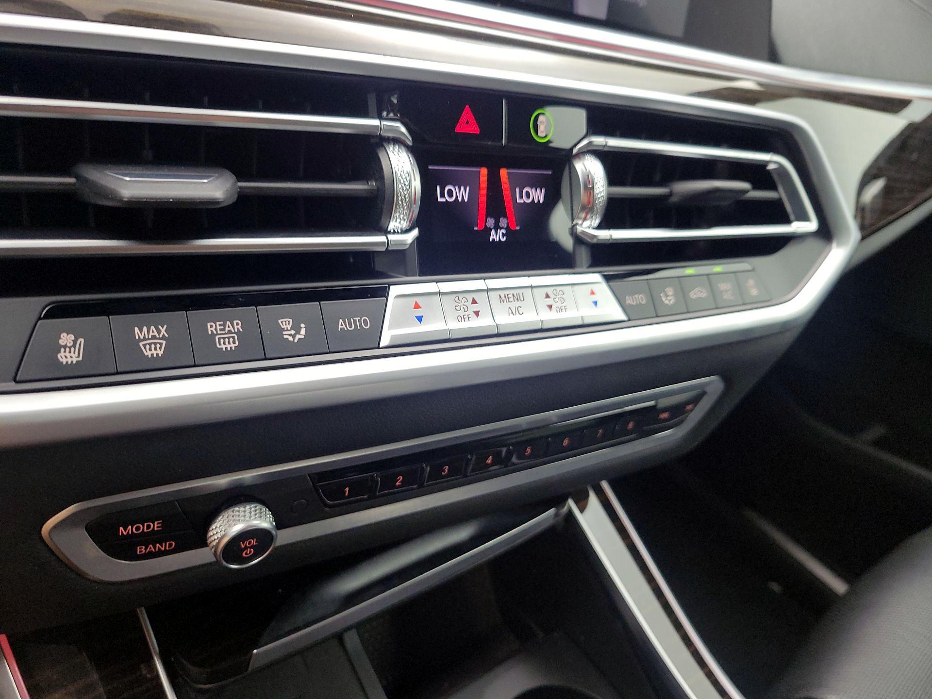 Thumbnail: 2021 BMW X5 - 17