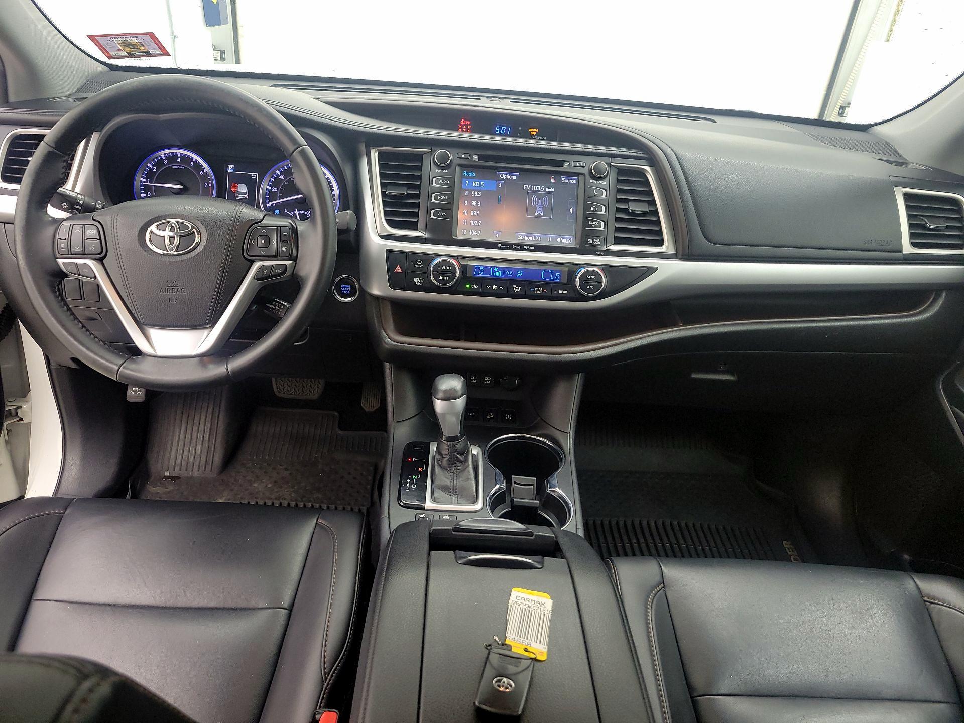 Thumbnail: 2019 Toyota Highlander - 9
