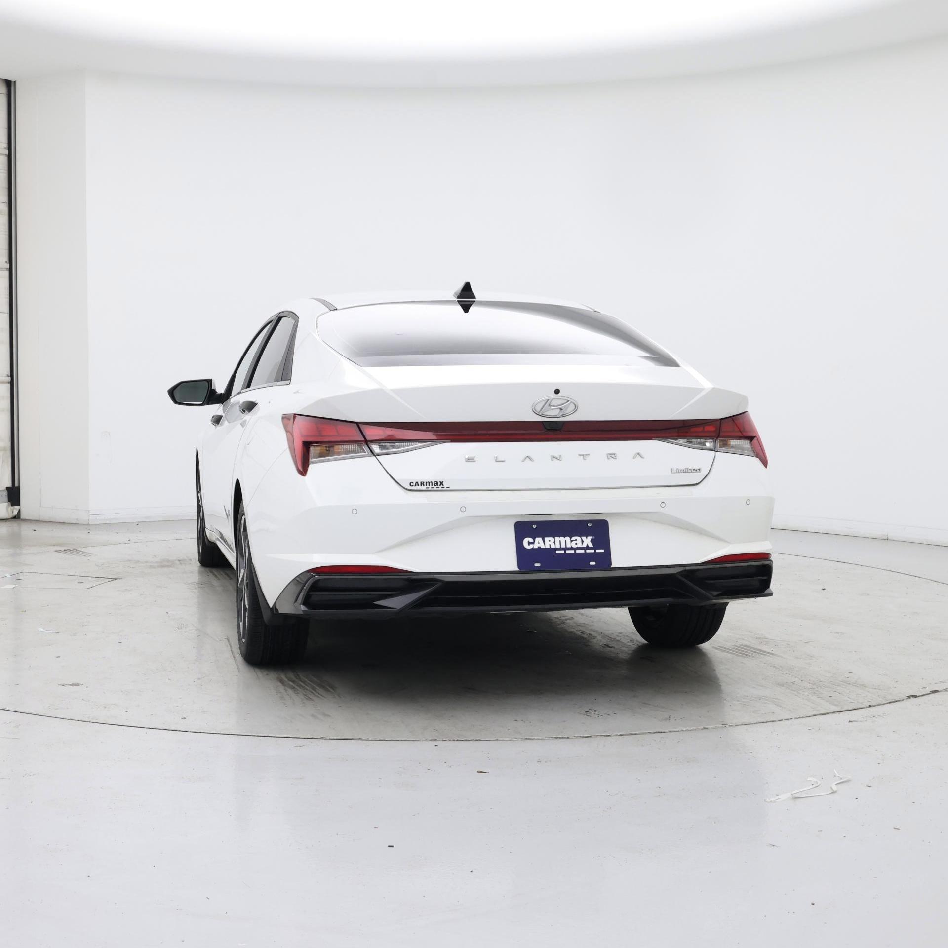 Thumbnail: 2023 Hyundai Elantra - 6