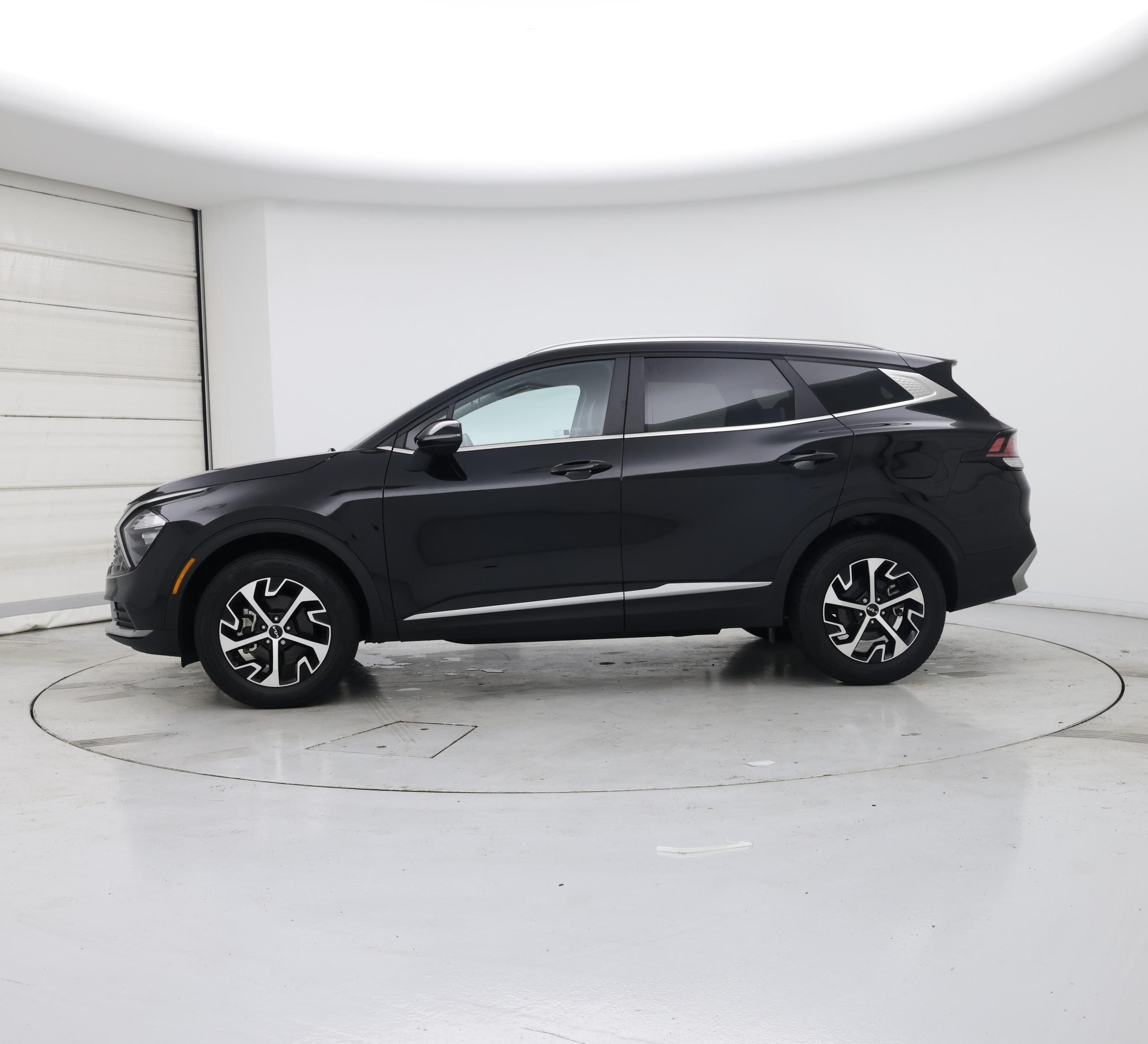 Thumbnail: 2023 Kia Sportage - 3