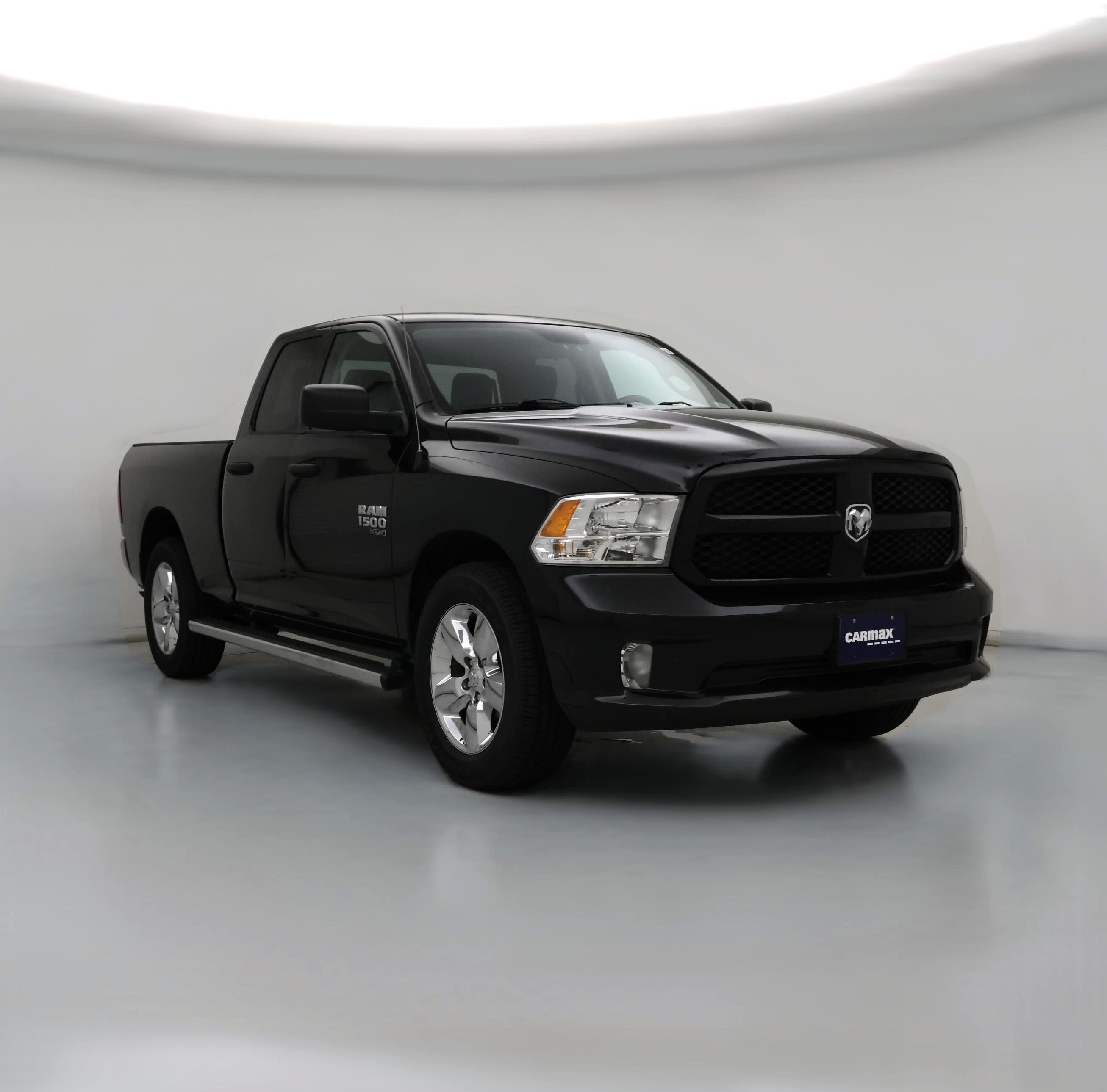 Thumbnail: 2019 RAM 1500 Classic - 1