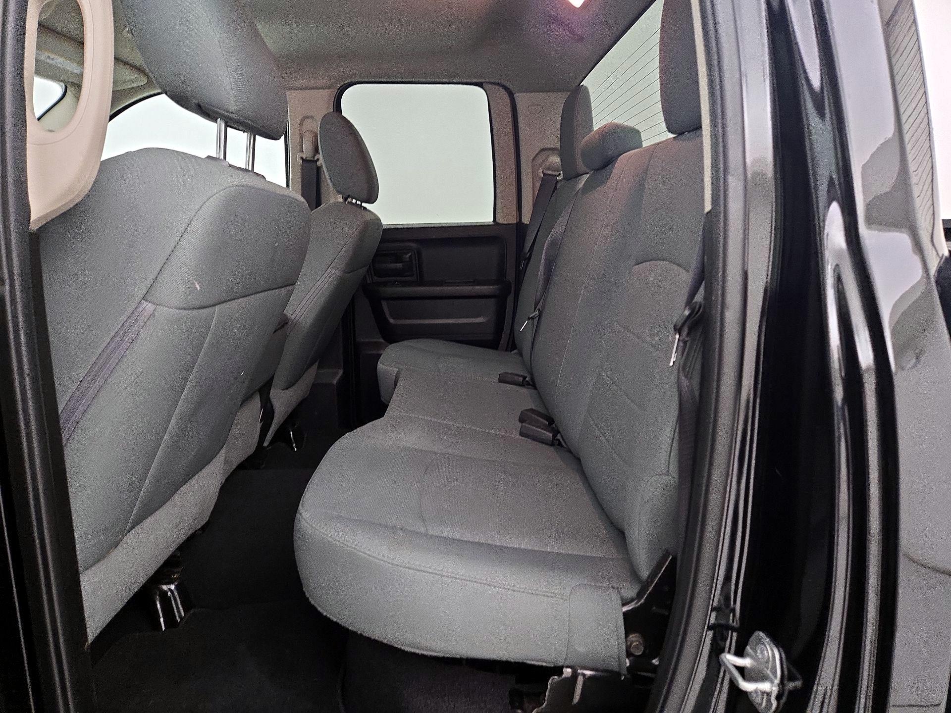 Thumbnail: 2019 RAM 1500 Classic - 19