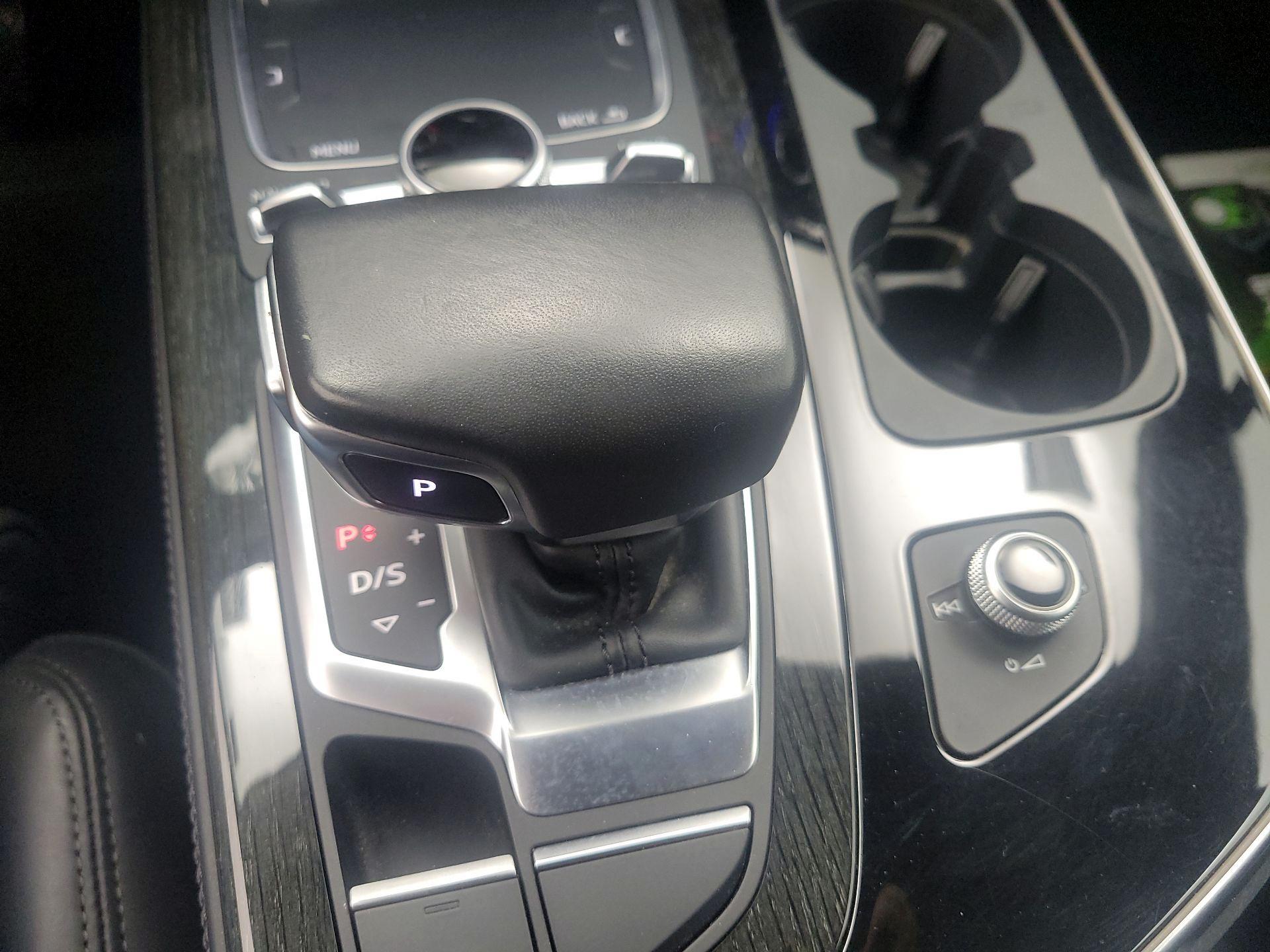 Thumbnail: 2019 Audi Q7 - 18