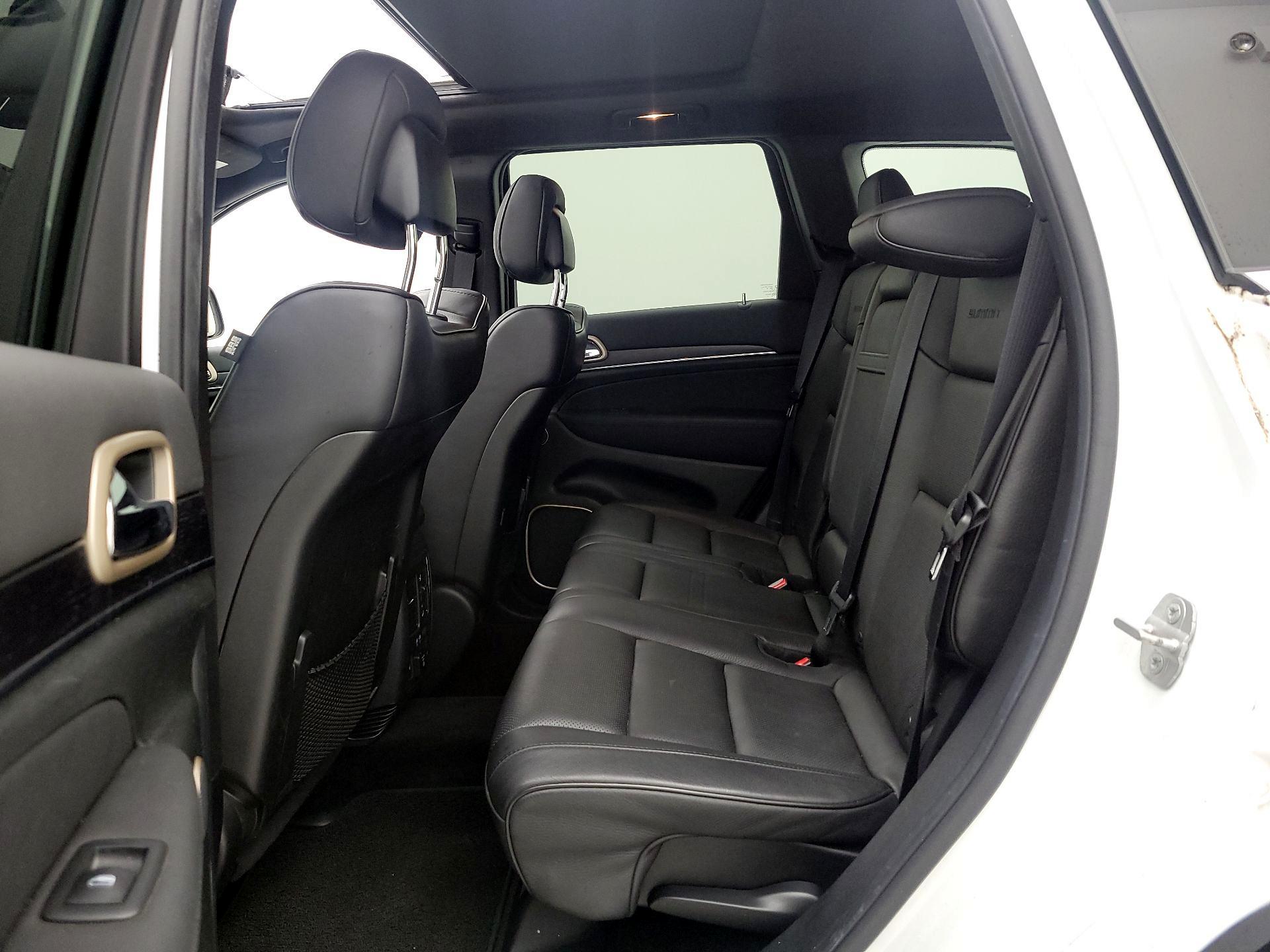 Thumbnail: 2014 Jeep Grand Cherokee - 19