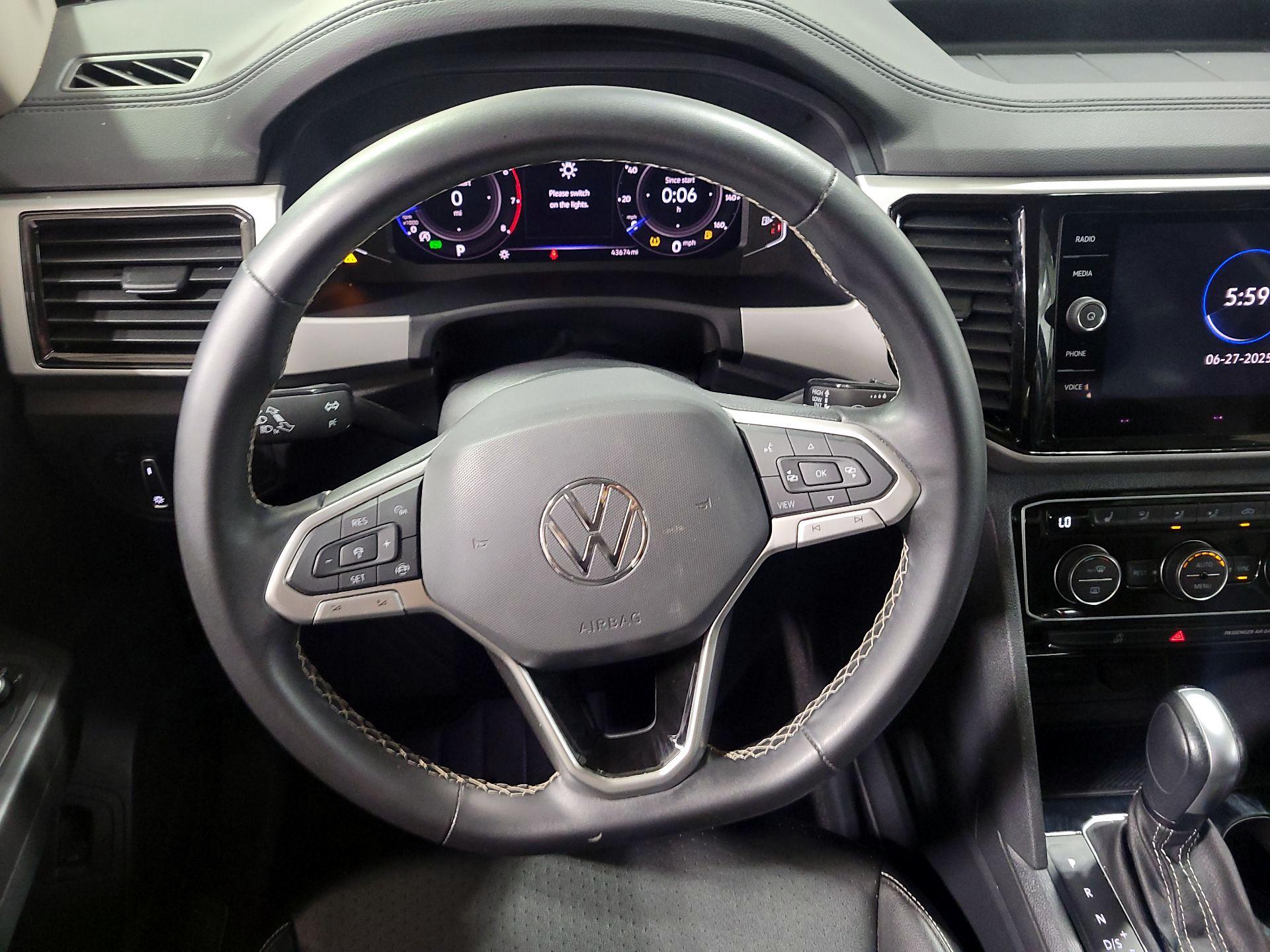 Thumbnail: 2022 Volkswagen Atlas - 10