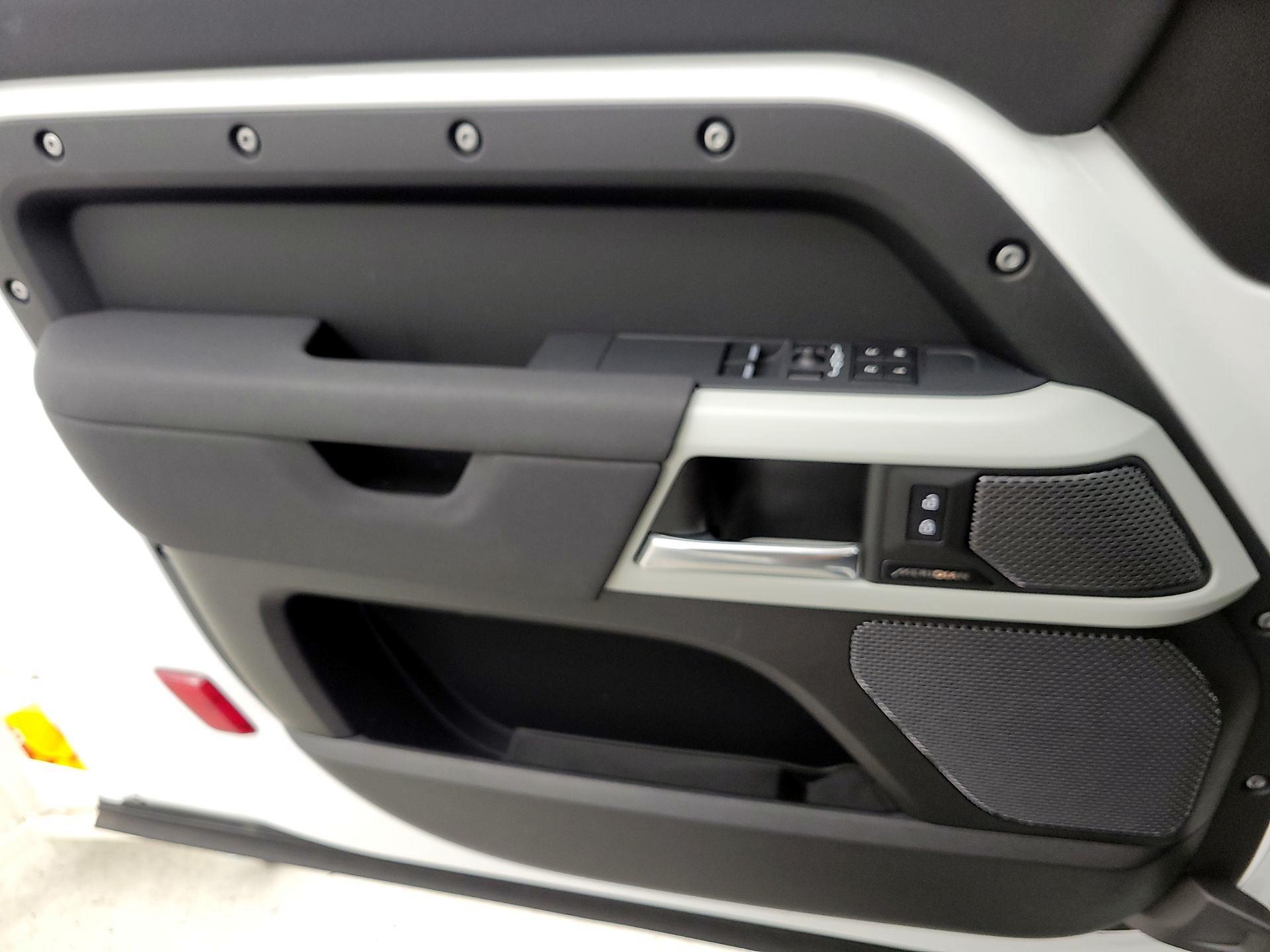 Thumbnail: 2023 Land Rover Defender - 12
