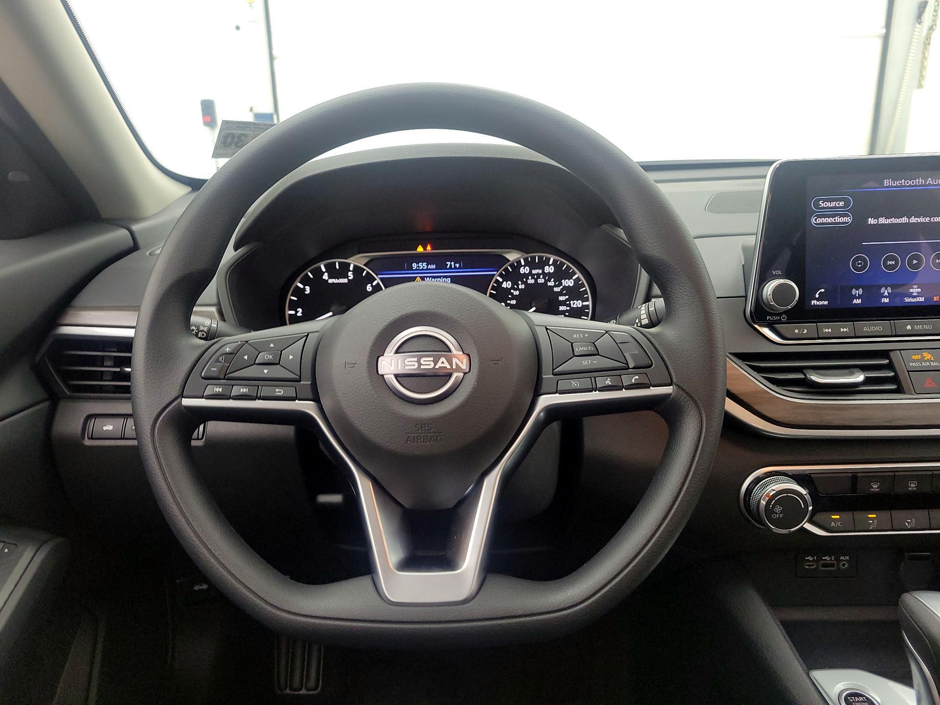 Thumbnail: 2025 Nissan Altima - 10