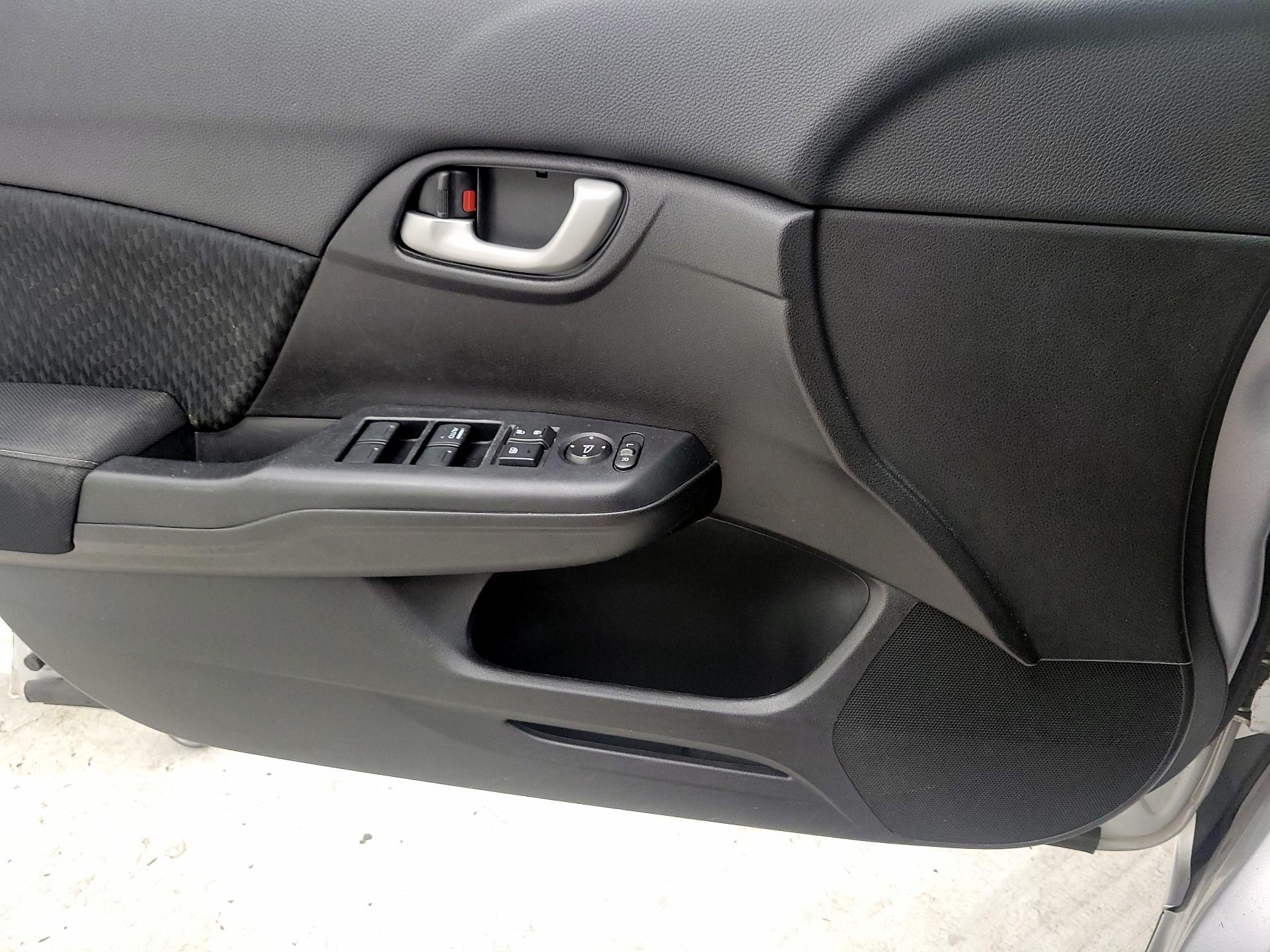 Thumbnail: 2015 Honda Civic - 12