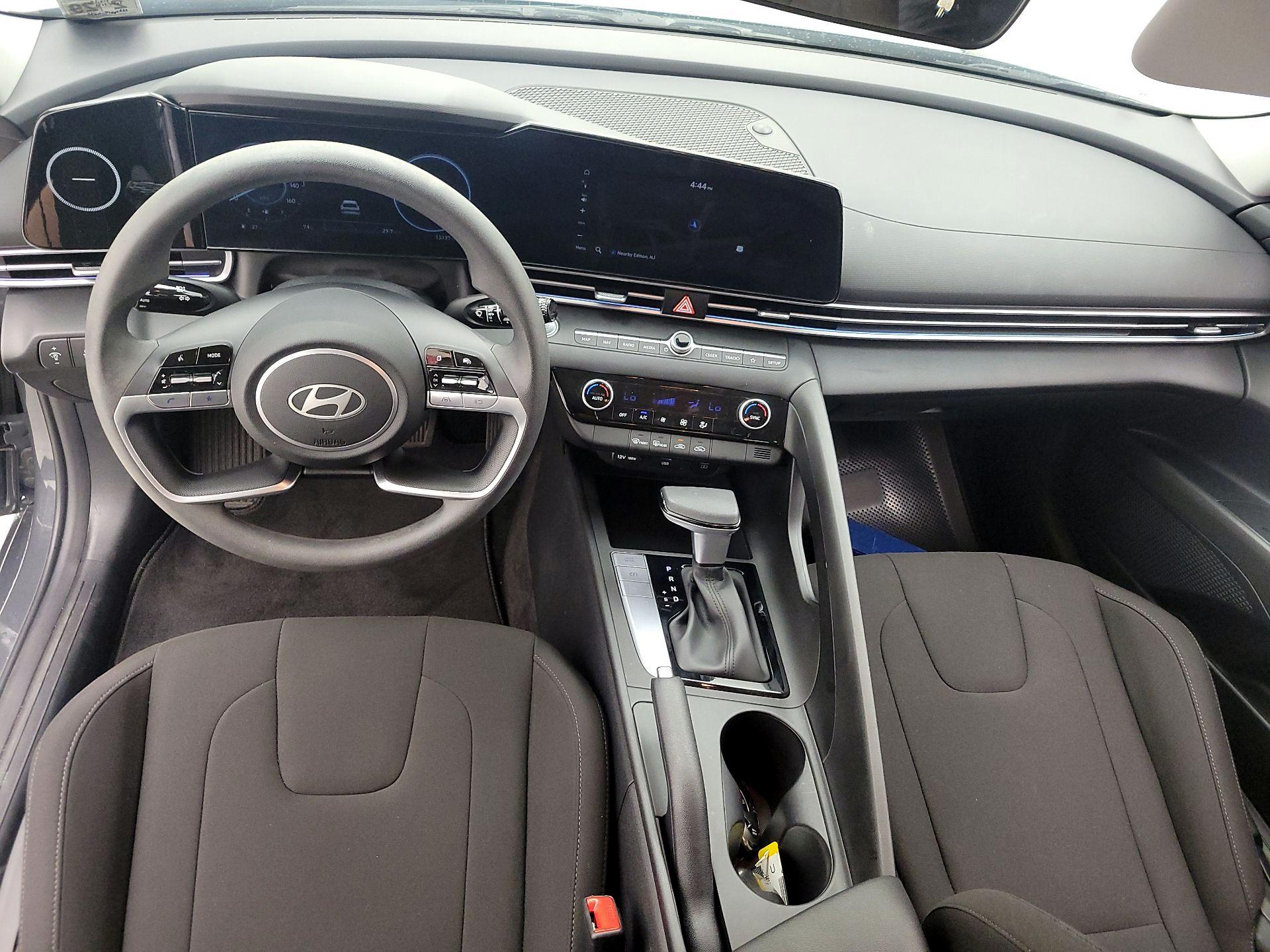 Thumbnail: 2024 Hyundai Elantra - 9