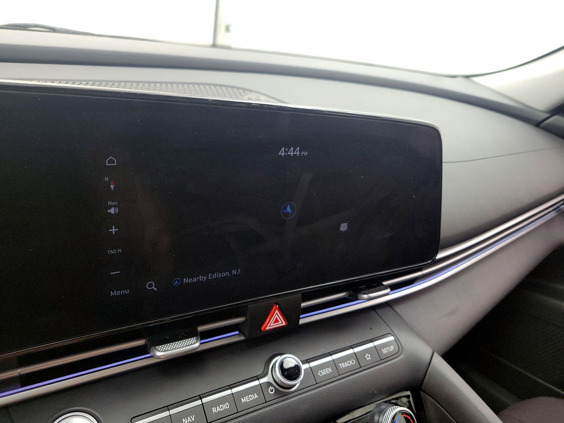 Thumbnail: 2024 Hyundai Elantra - 14