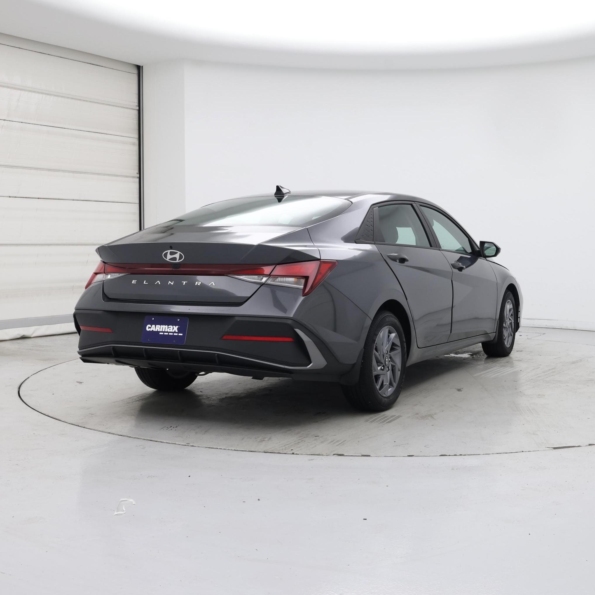 Thumbnail: 2024 Hyundai Elantra - 8
