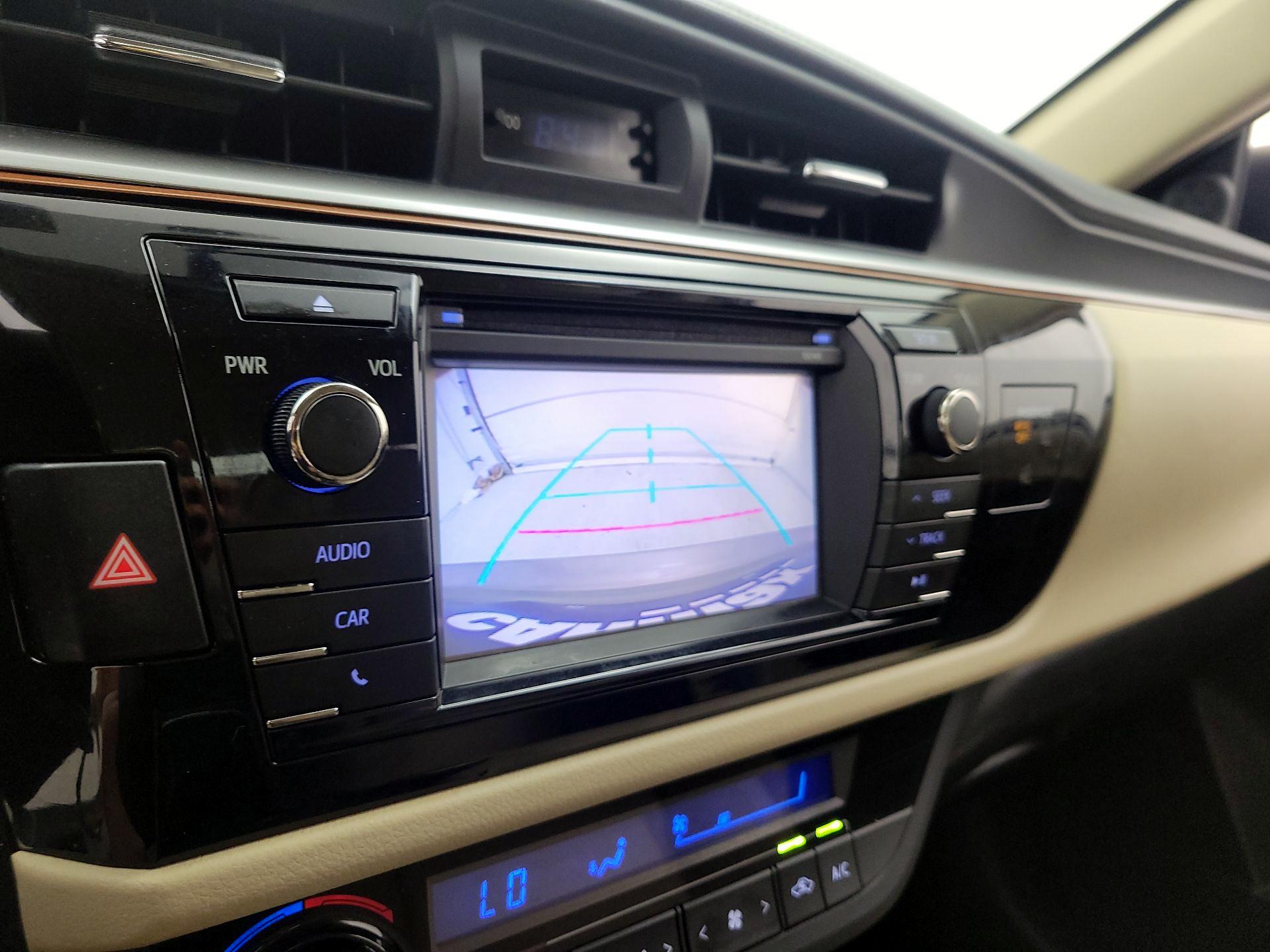 Thumbnail: 2015 Toyota Corolla - 14