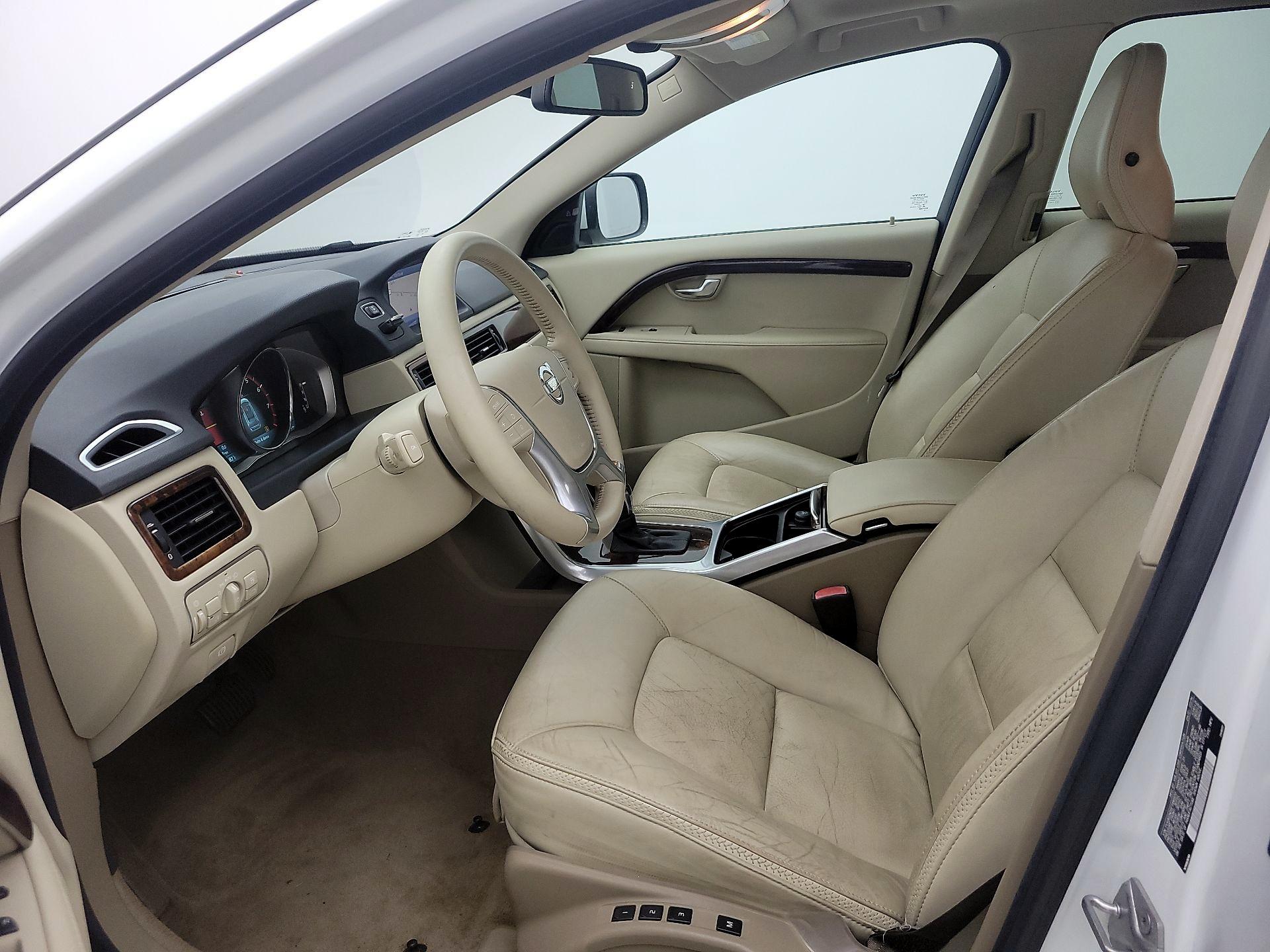 Thumbnail: 2015 Volvo XC70 - 11