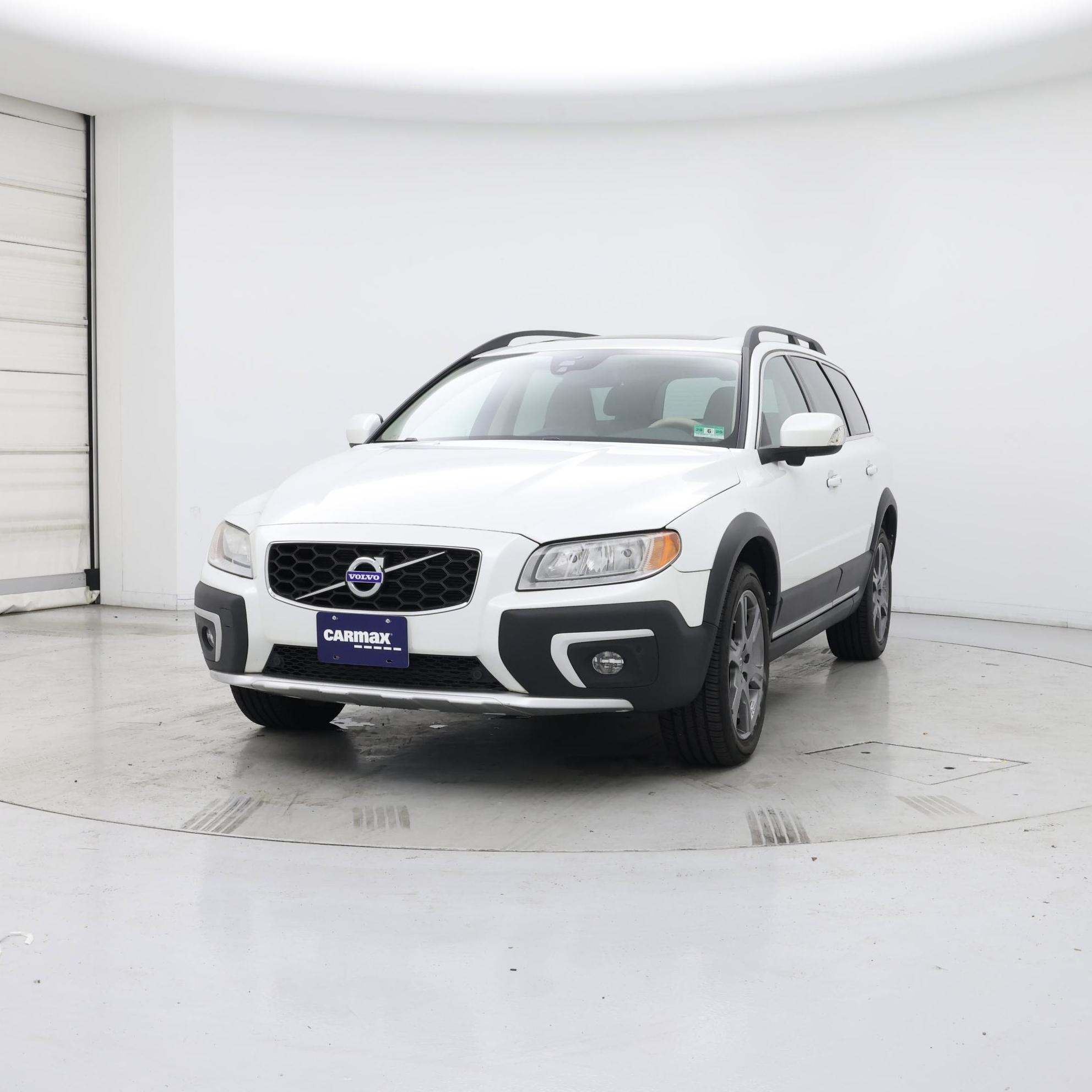 Thumbnail: 2015 Volvo XC70 - 4