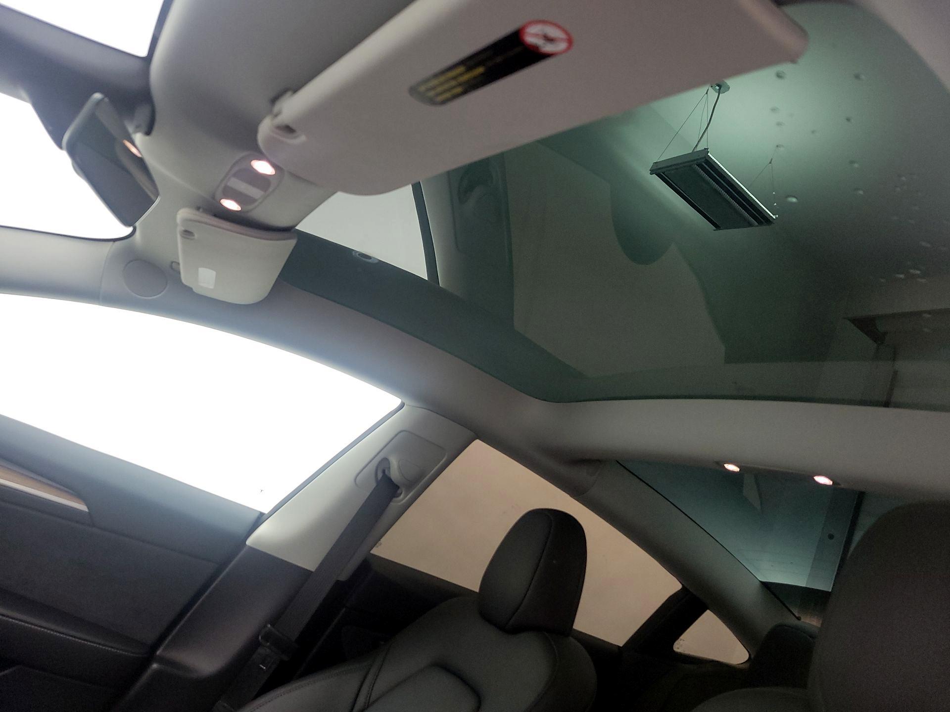 Thumbnail: 2023 Tesla Model 3 - 17