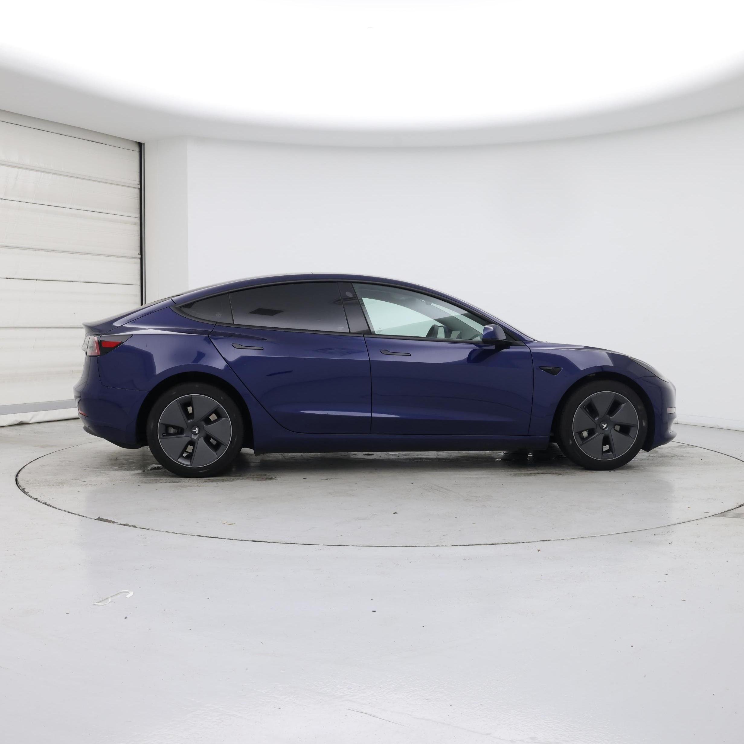 Thumbnail: 2023 Tesla Model 3 - 7