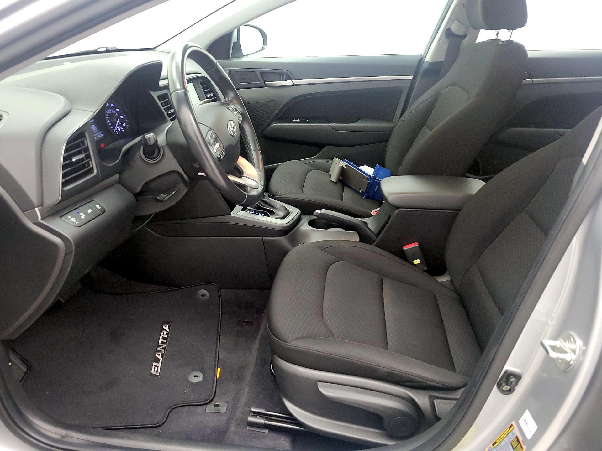 Thumbnail: 2020 Hyundai Elantra - 11