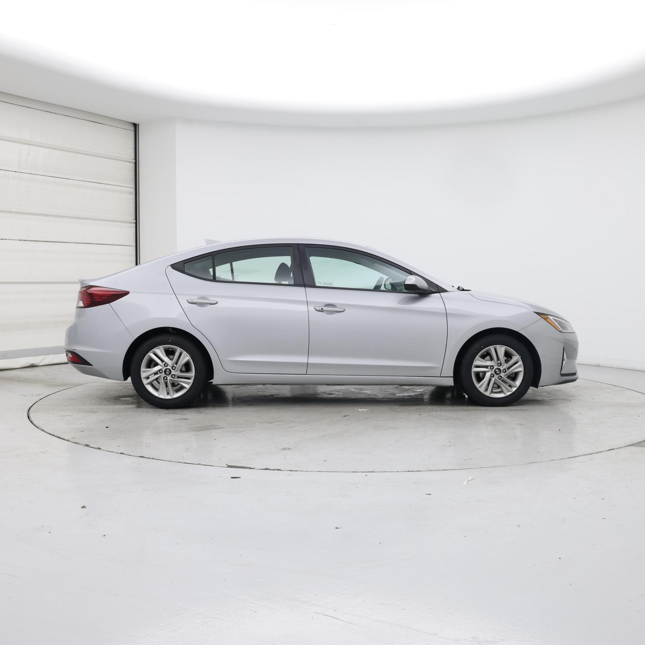 Thumbnail: 2020 Hyundai Elantra - 7