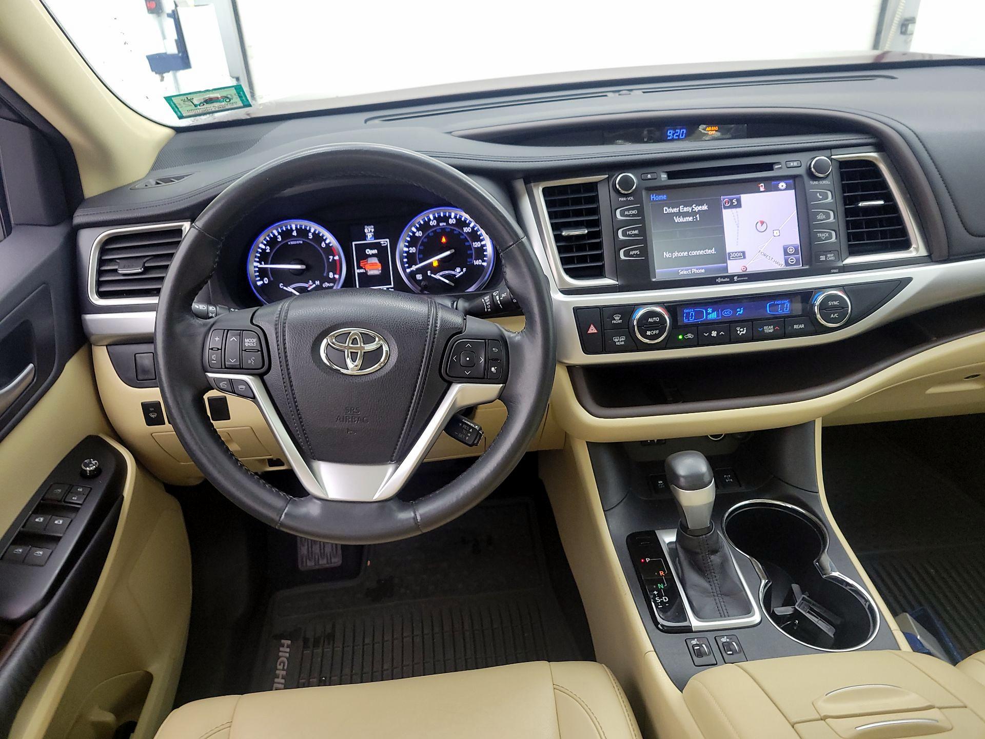 Thumbnail: 2014 Toyota Highlander - 10