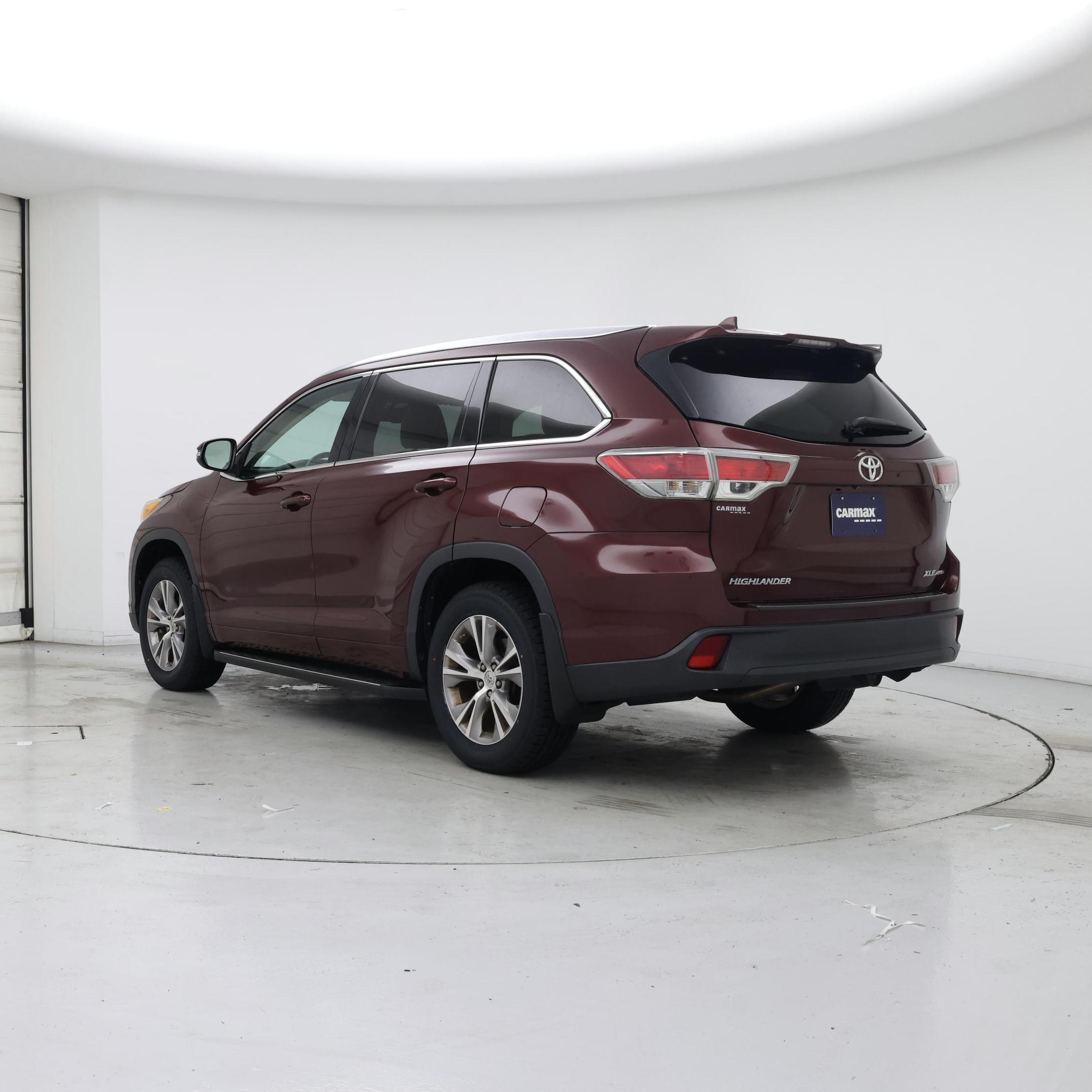 Thumbnail: 2014 Toyota Highlander - 2