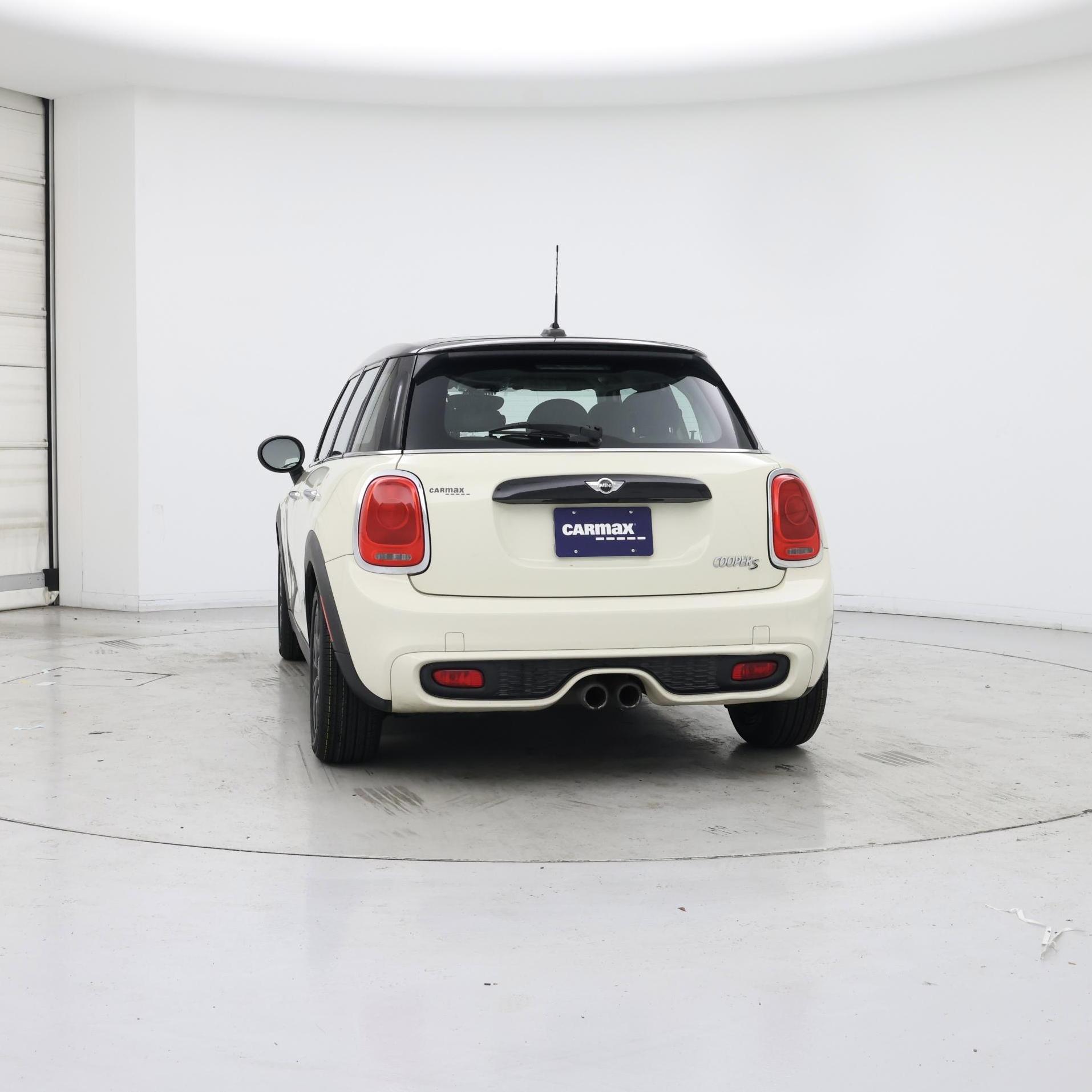 Thumbnail: 2016 MINI Cooper Hardtop - 6