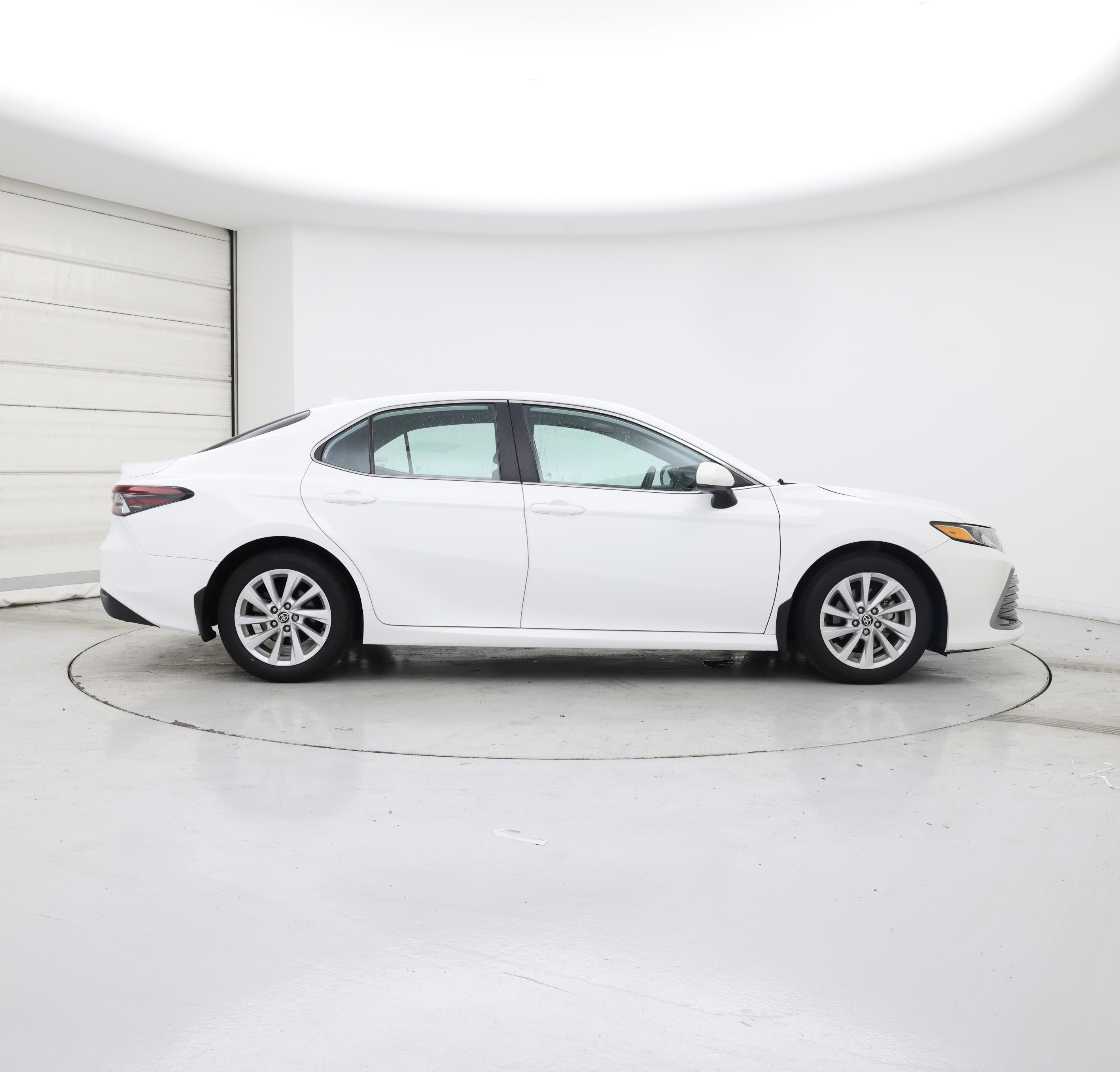 Thumbnail: 2022 Toyota Camry - 7