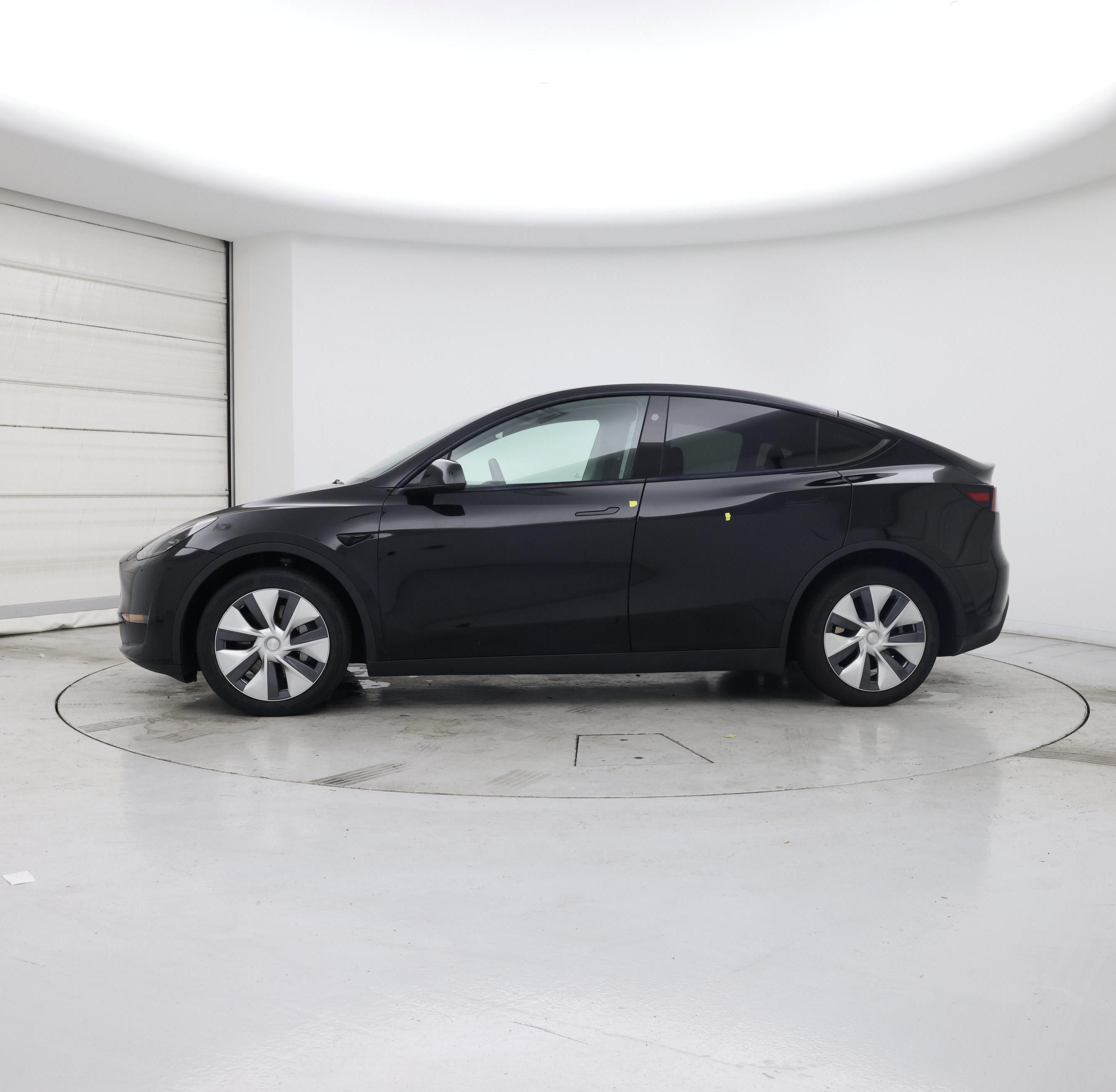 Thumbnail: 2023 Tesla Model Y - 3