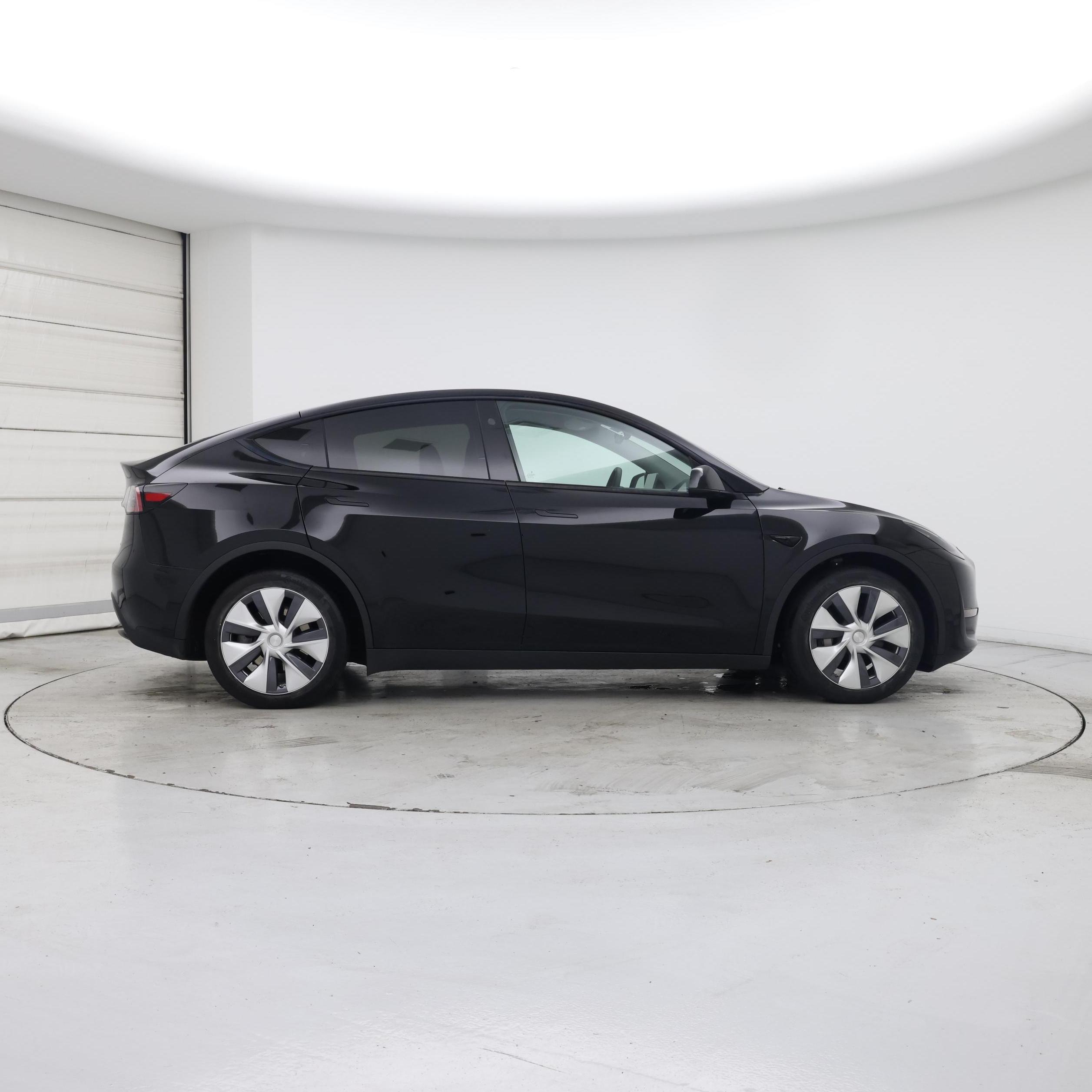 Thumbnail: 2023 Tesla Model Y - 7