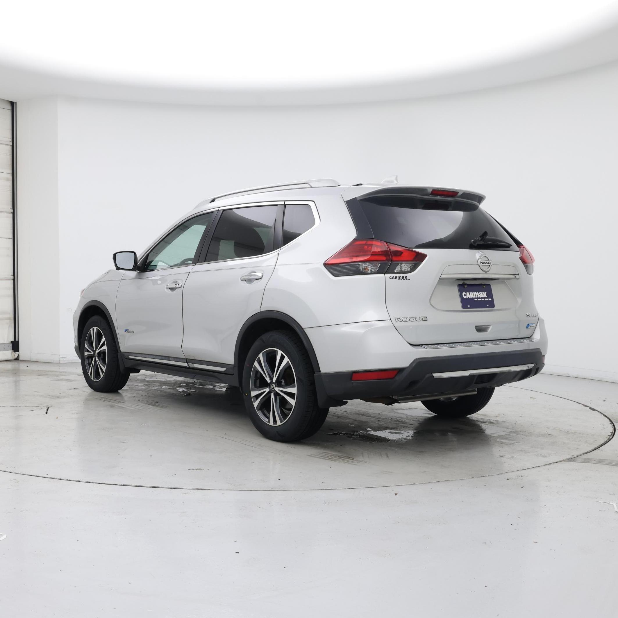 Thumbnail: 2017 Nissan Rogue - 2
