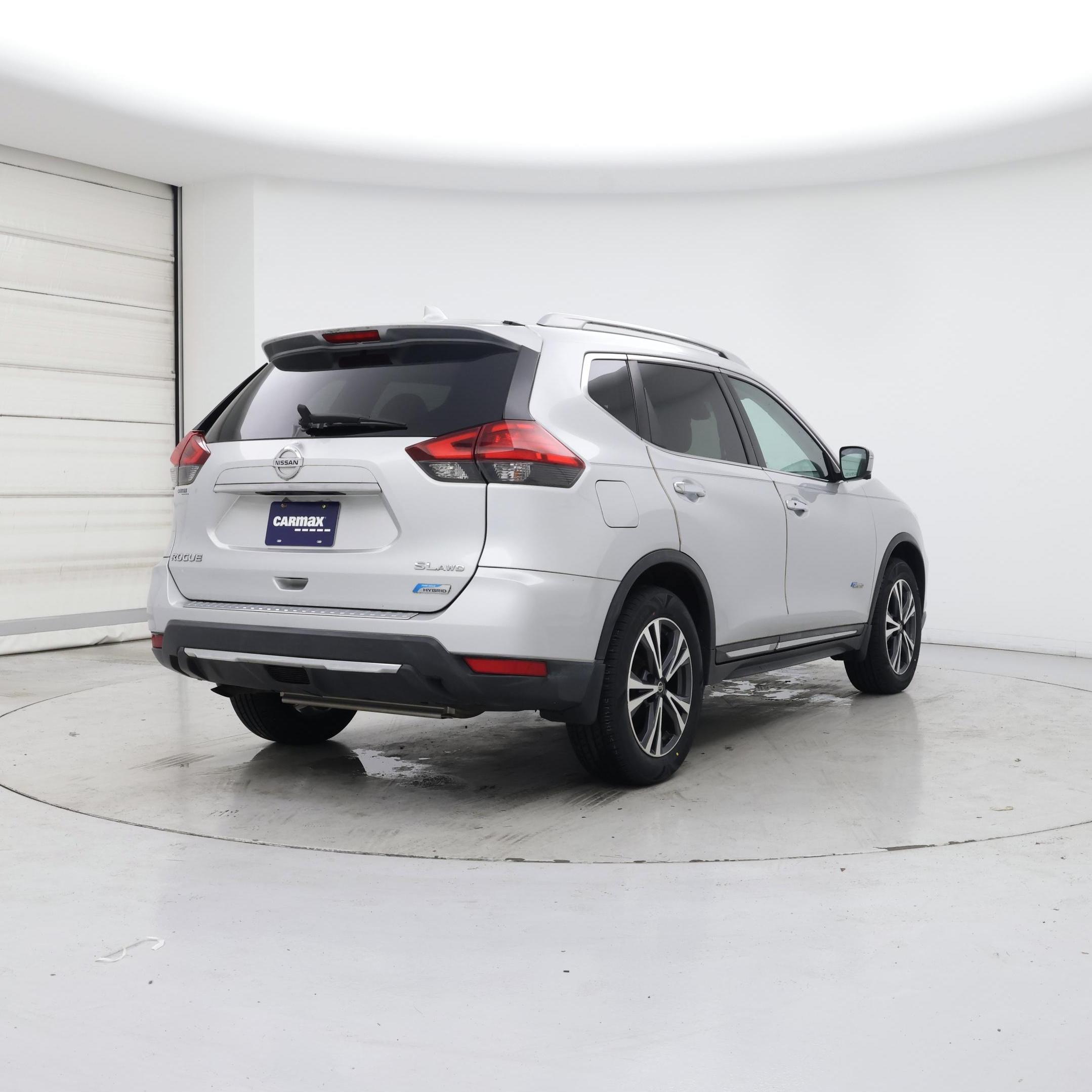 Thumbnail: 2017 Nissan Rogue - 8