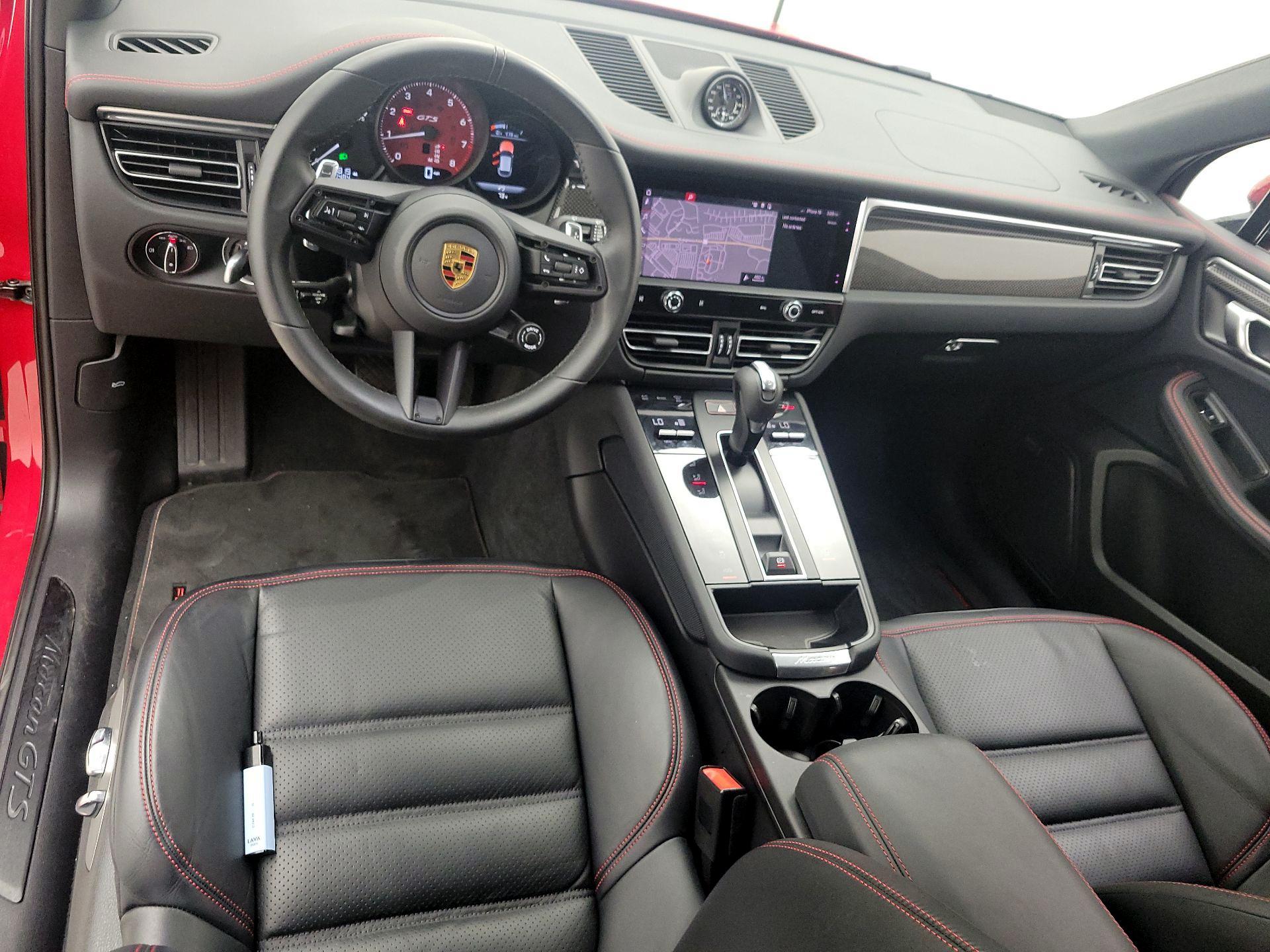 Thumbnail: 2023 Porsche Macan - 9