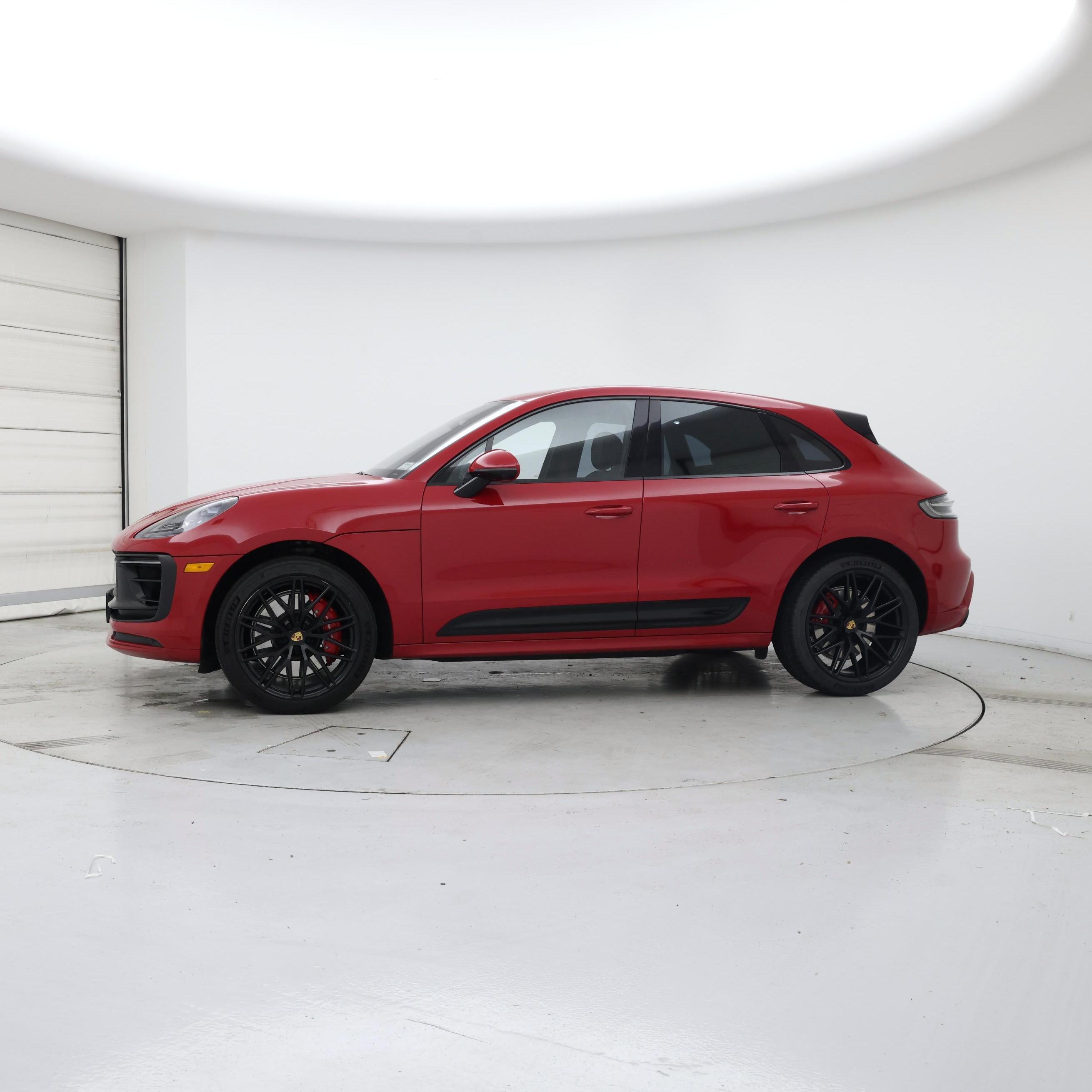 Thumbnail: 2023 Porsche Macan - 3