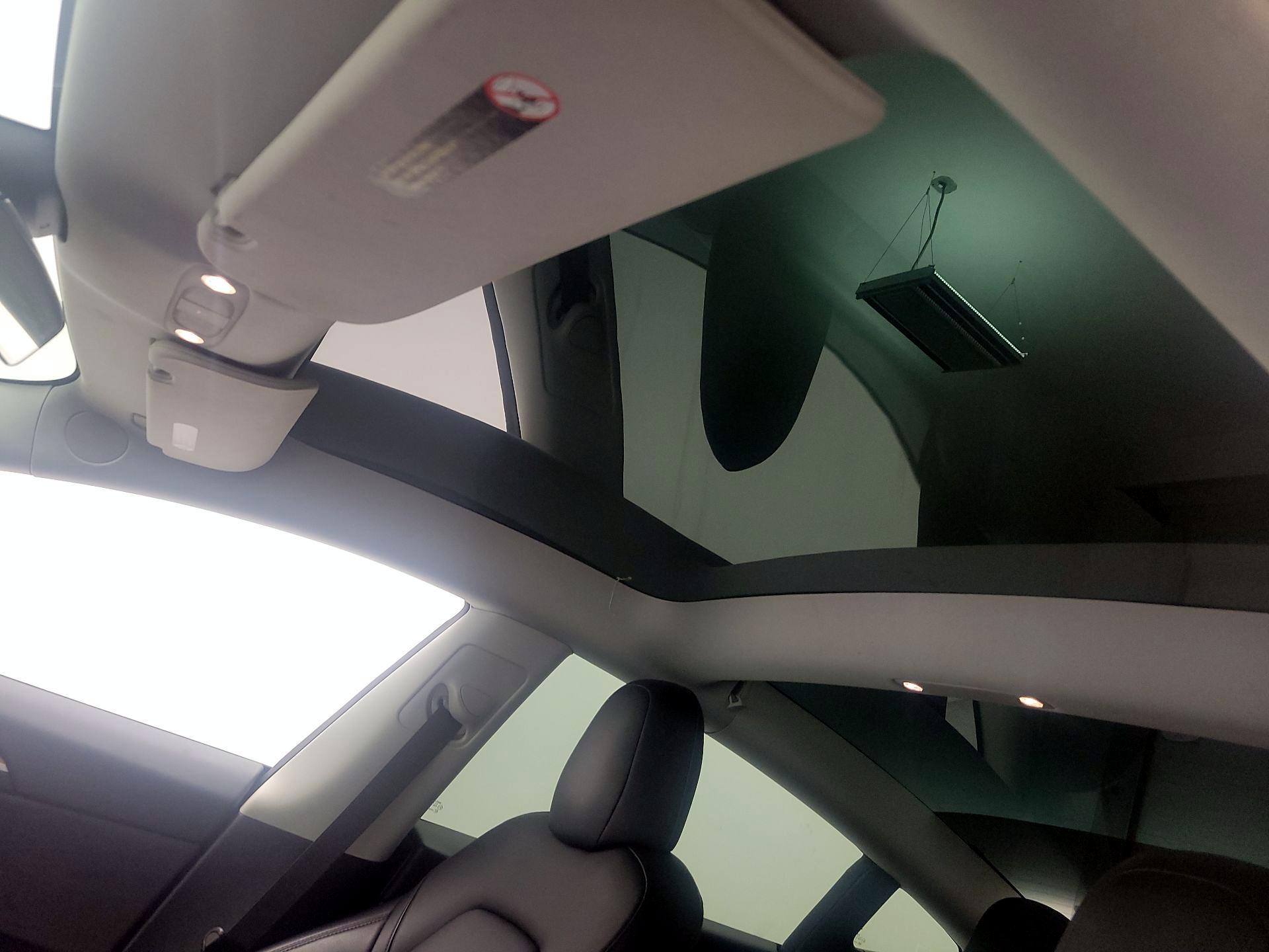 Thumbnail: 2022 Tesla Model 3 - 18