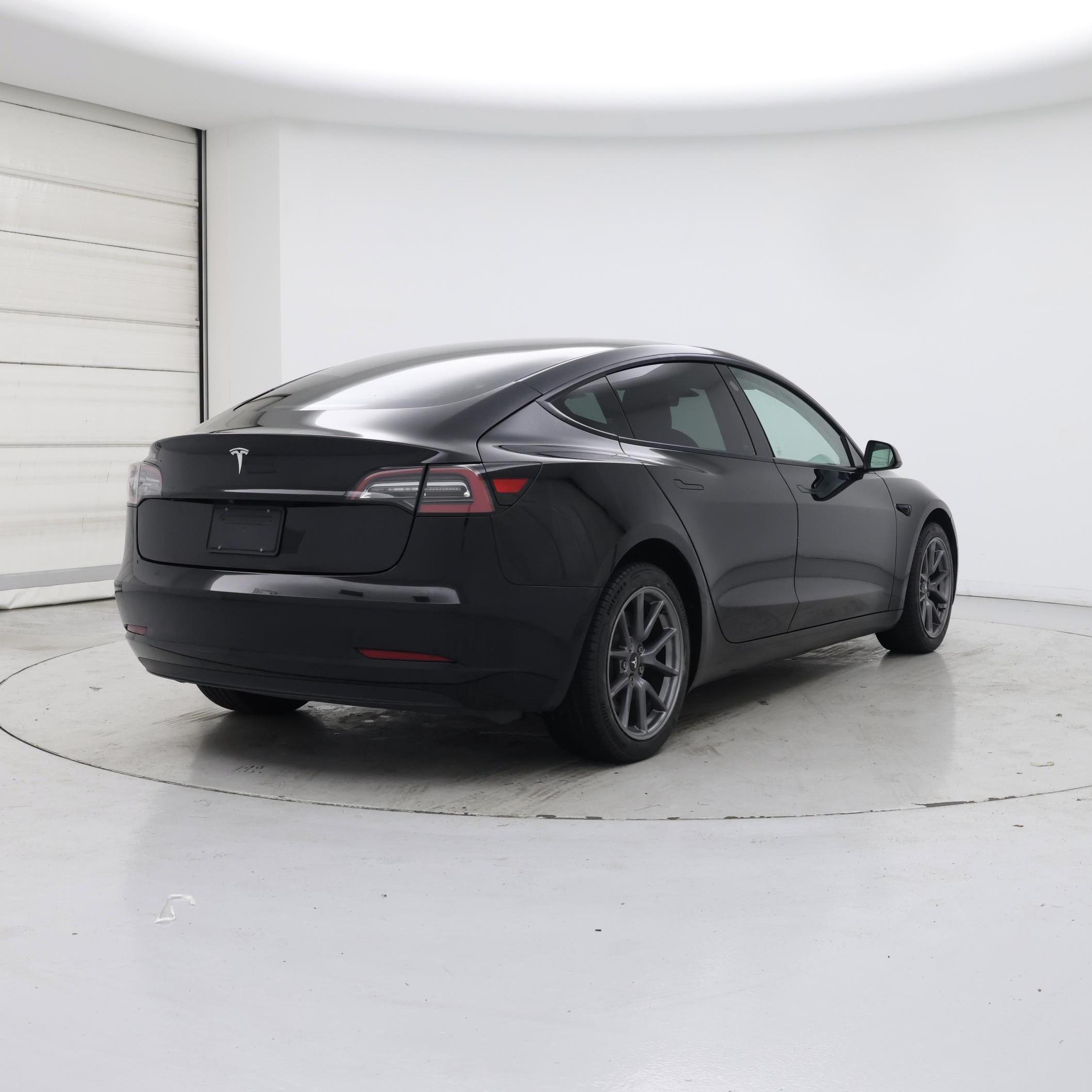 Thumbnail: 2022 Tesla Model 3 - 8