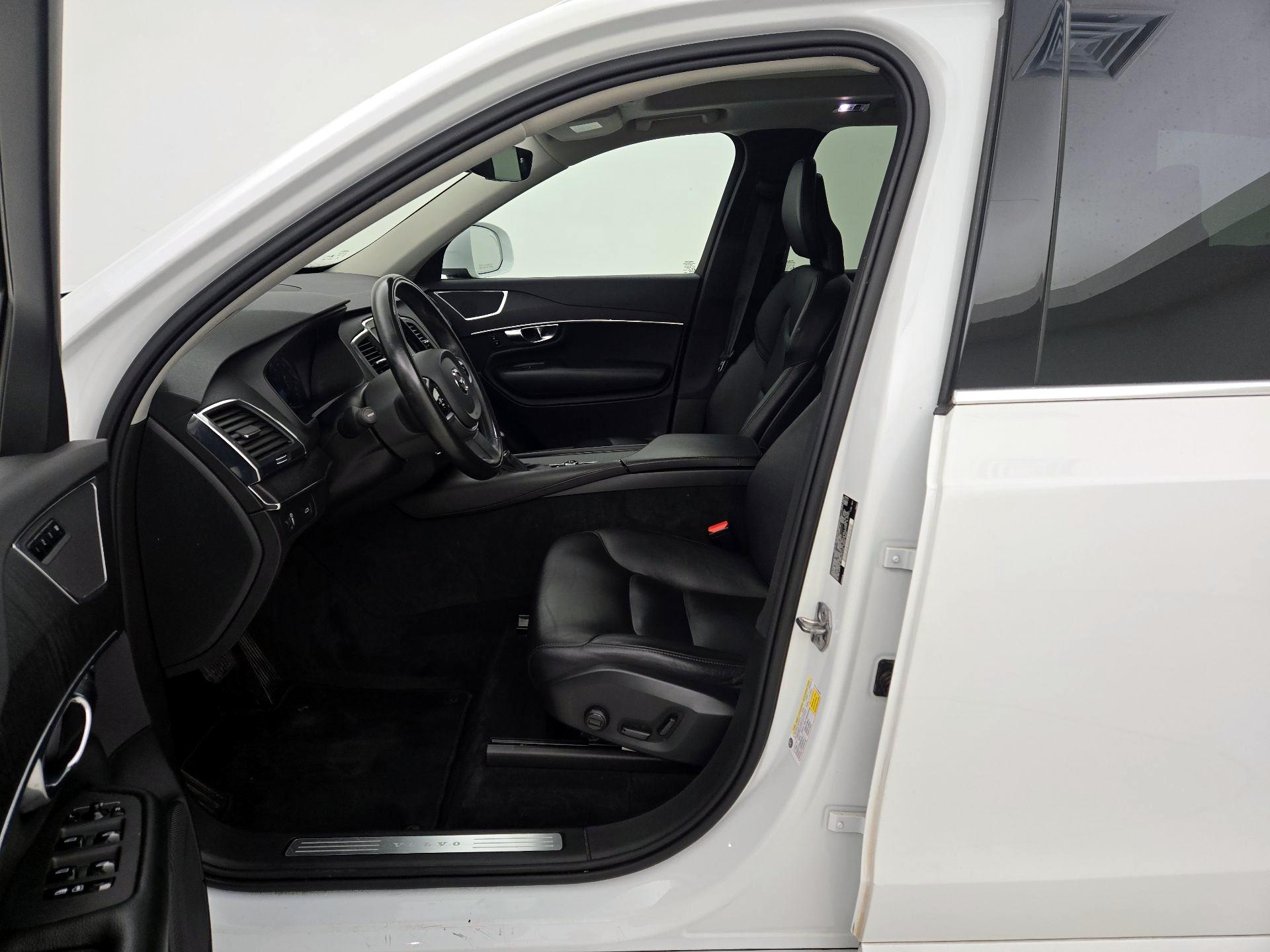 Thumbnail: 2020 Volvo XC90 - 11